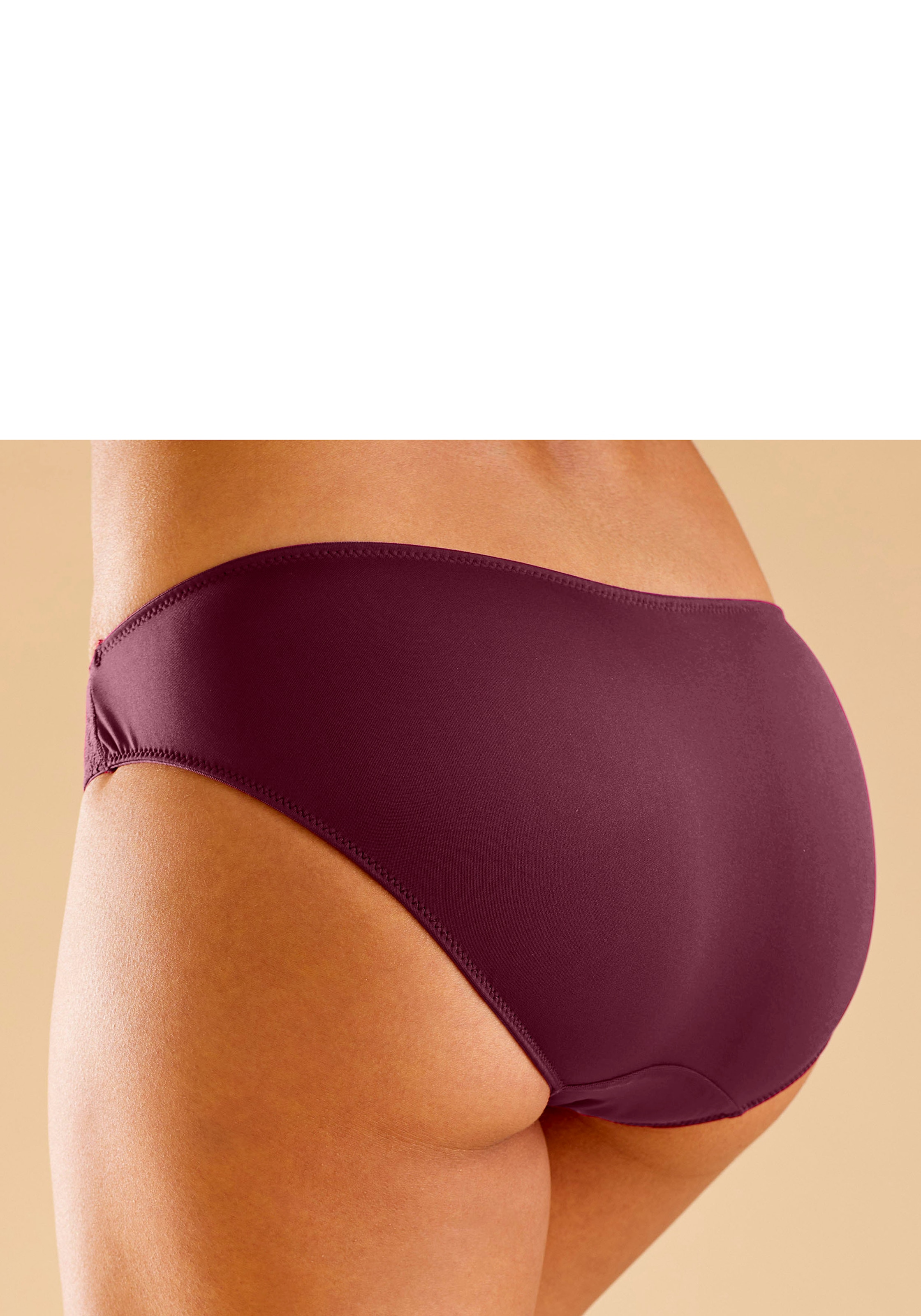 petite fleur Slip, (3 St.), mit hübschen Spitzeneinsätzen