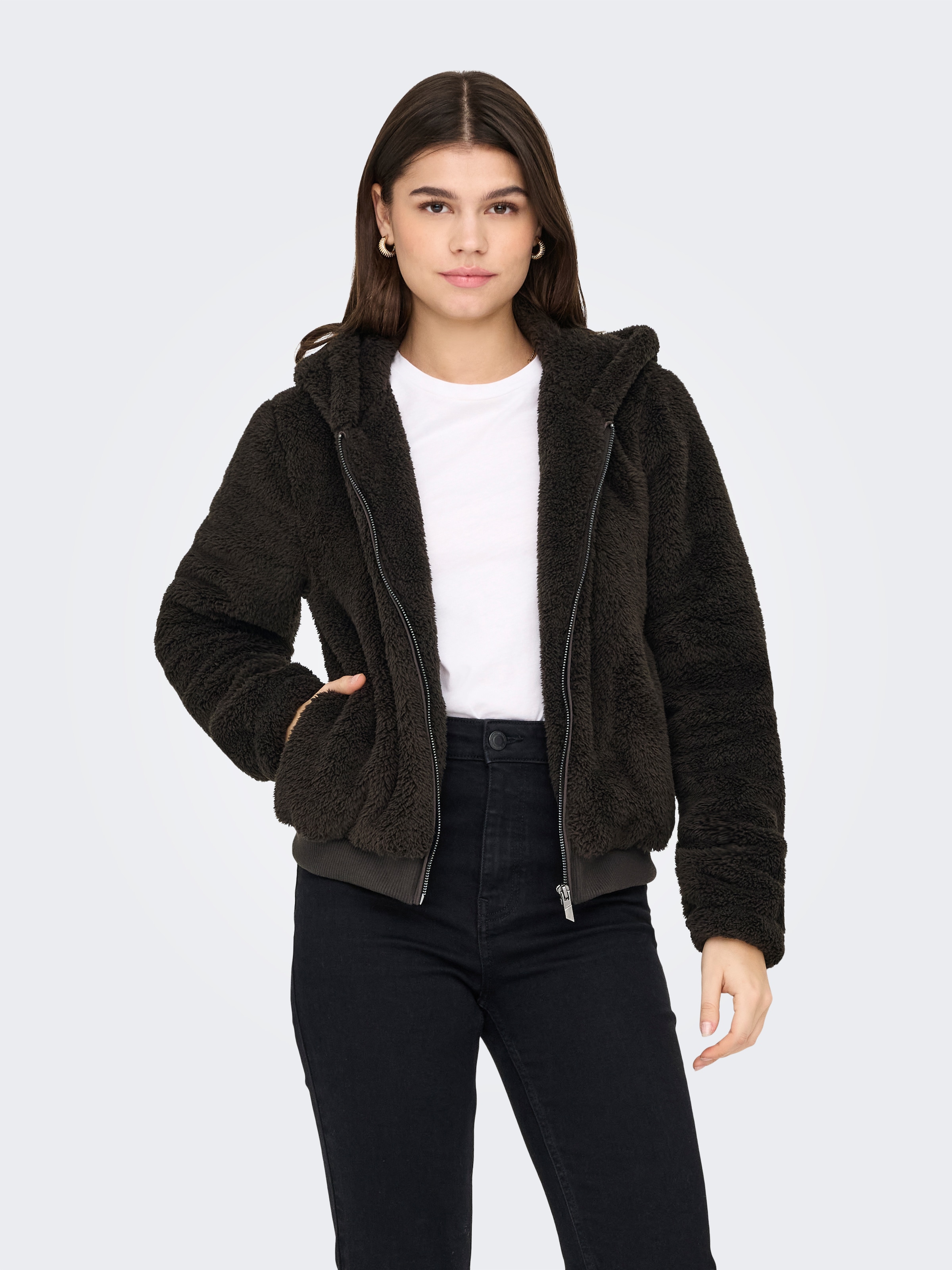 ONLY Kapuzenplüschjacke »ONLNEWANNA CONTACT SHERPA JKT OTW NOOS«, mit Kapuze