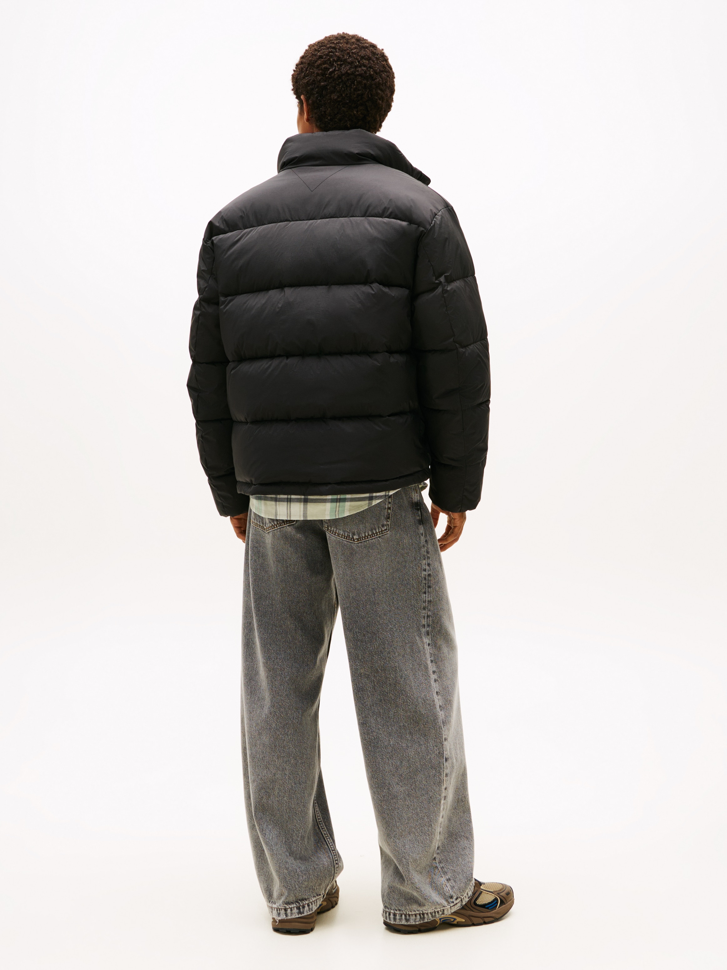 Tommy Jeans Steppjacke »VAIL PUFFER«, ohne Kapuze, Daunenjacke, Übergangsjacke Regular fit mit Rundhalsausschnitt