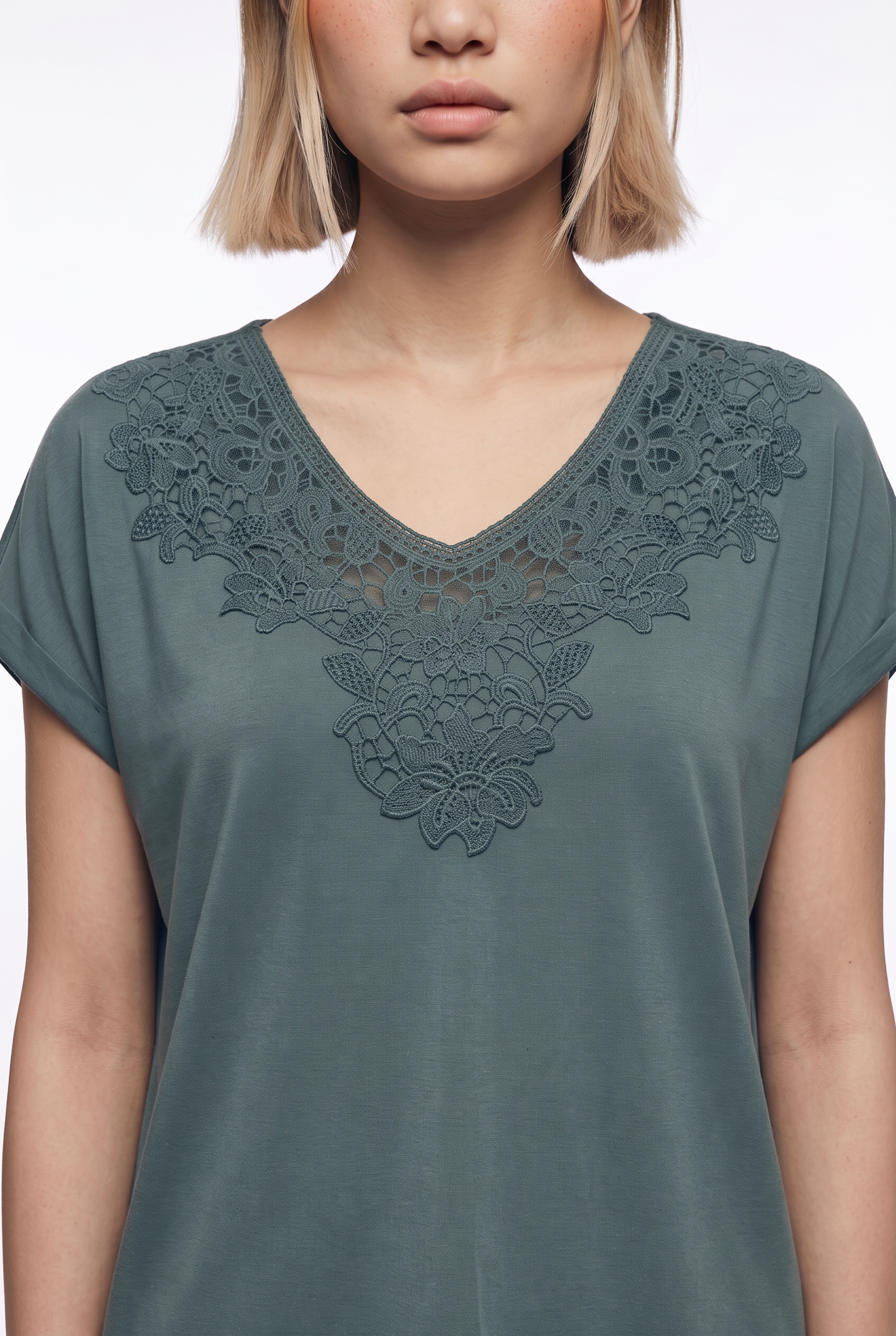 ONLY V-Shirt »ONLFREE S/S CROCHET TOP CS JRS« Materialmix, regular fit