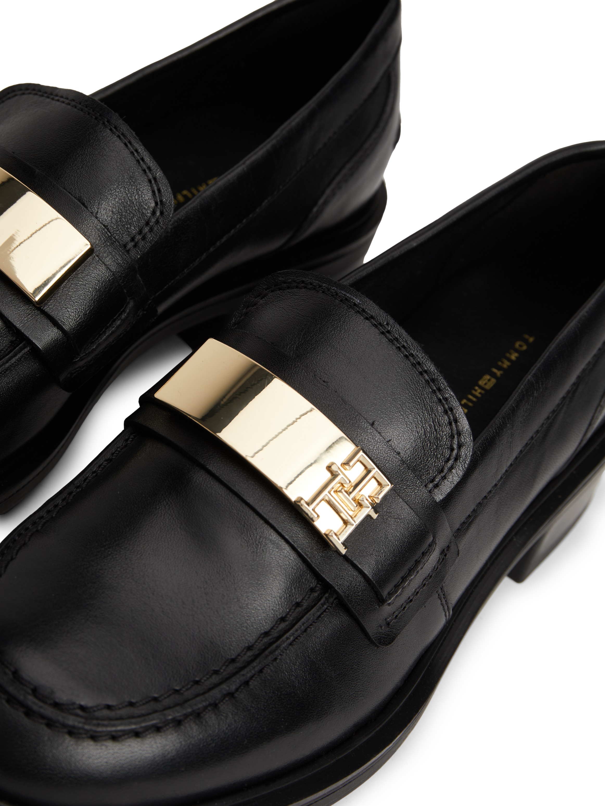 Tommy Hilfiger Loafer »TH LOGO LEATHER LOAFER«, Slipper, Businesschuh, Schlupfschuh mit TH-Schmuckelement