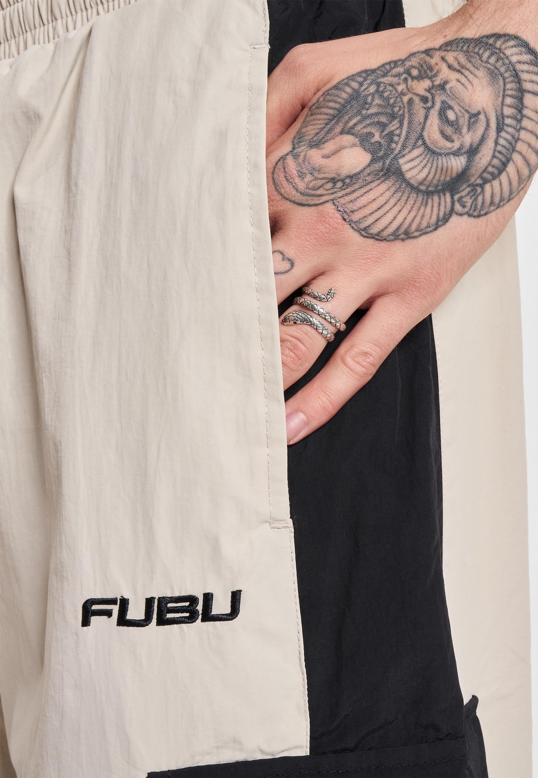 Fubu Cargohose »Fubu Herren FM233-004-1 FUBU Corporate Cargotrack Pants«, (1 tlg.)