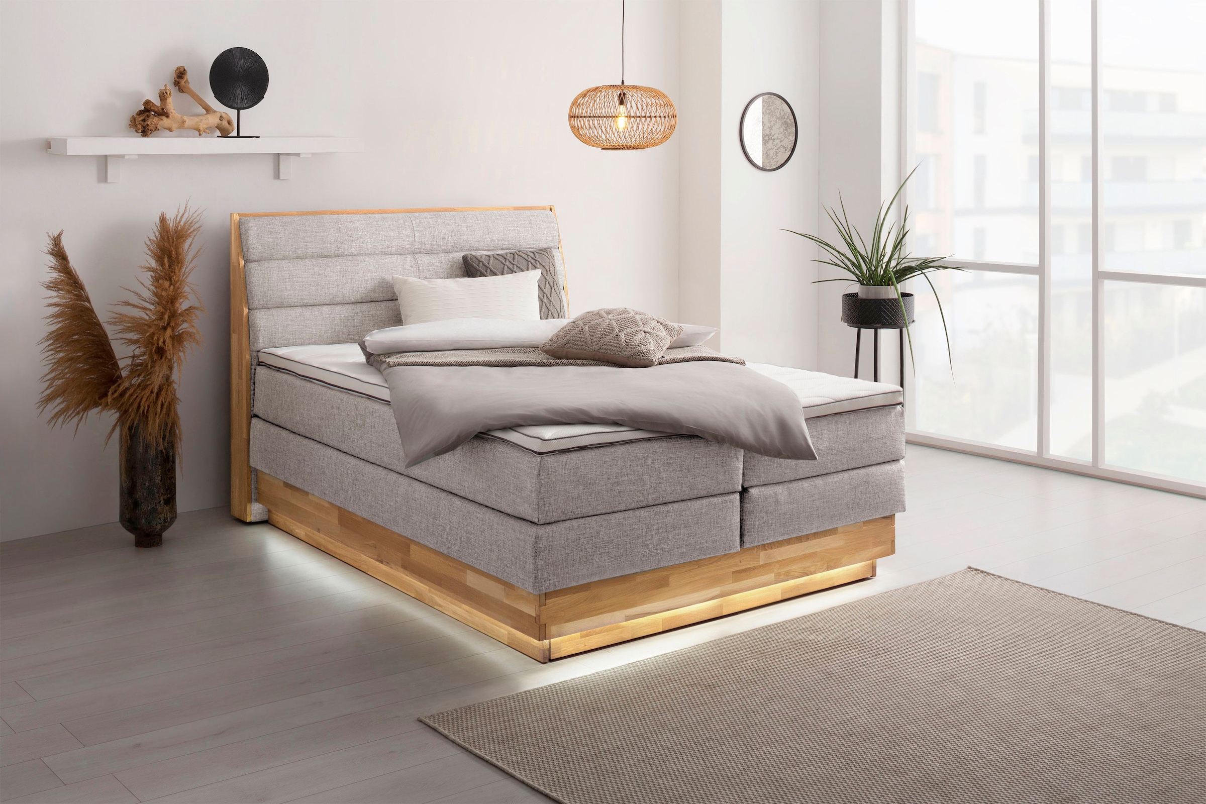 OTTO products Boxspringbett, LED-Beleuchtung, mit zertifizierten, recycelten Bezugsstoffen