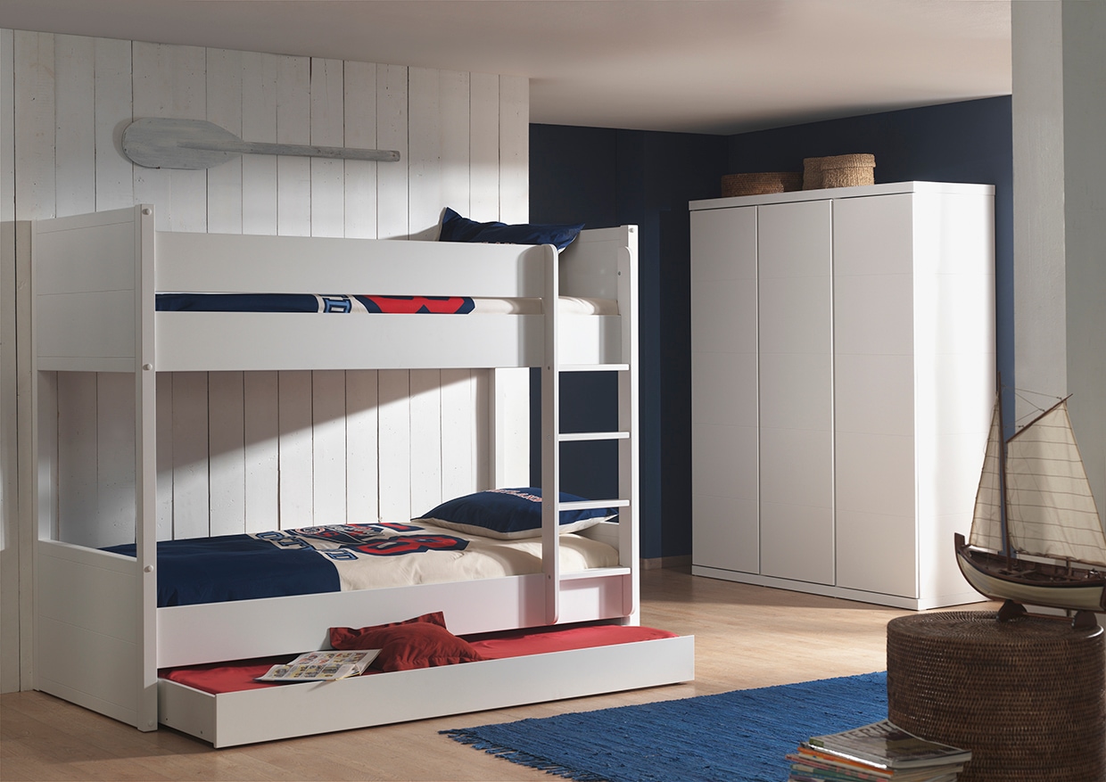 Vipack Kleiderschrank, (Made in Europe), Geräumiger 3-trg. Kleiderschrank in gradlinigem Design, Ausf. Weiß