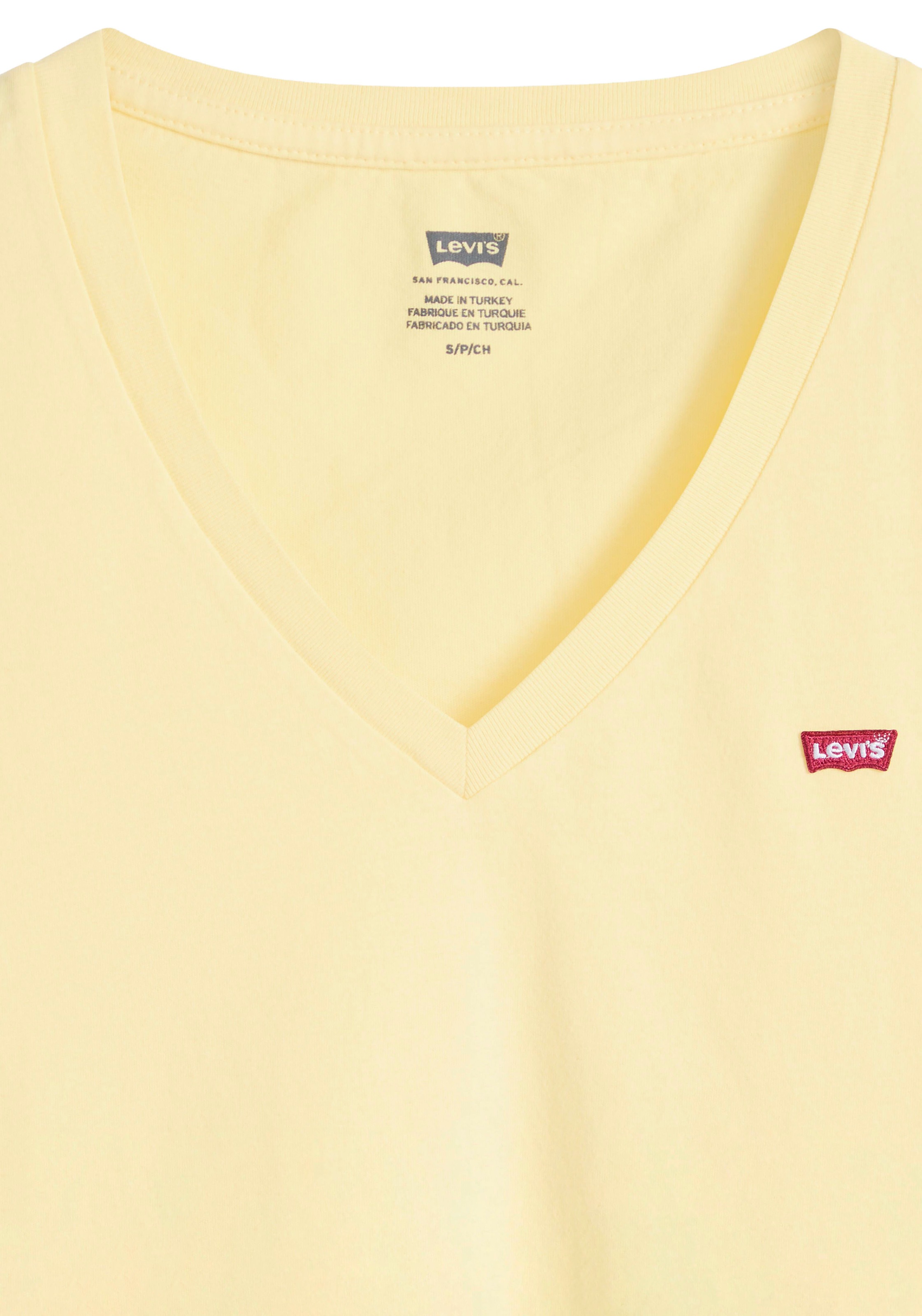 Levis V-Shirt "Perfect Tee" mit kleinem Batwing- Logo günstig online kaufen