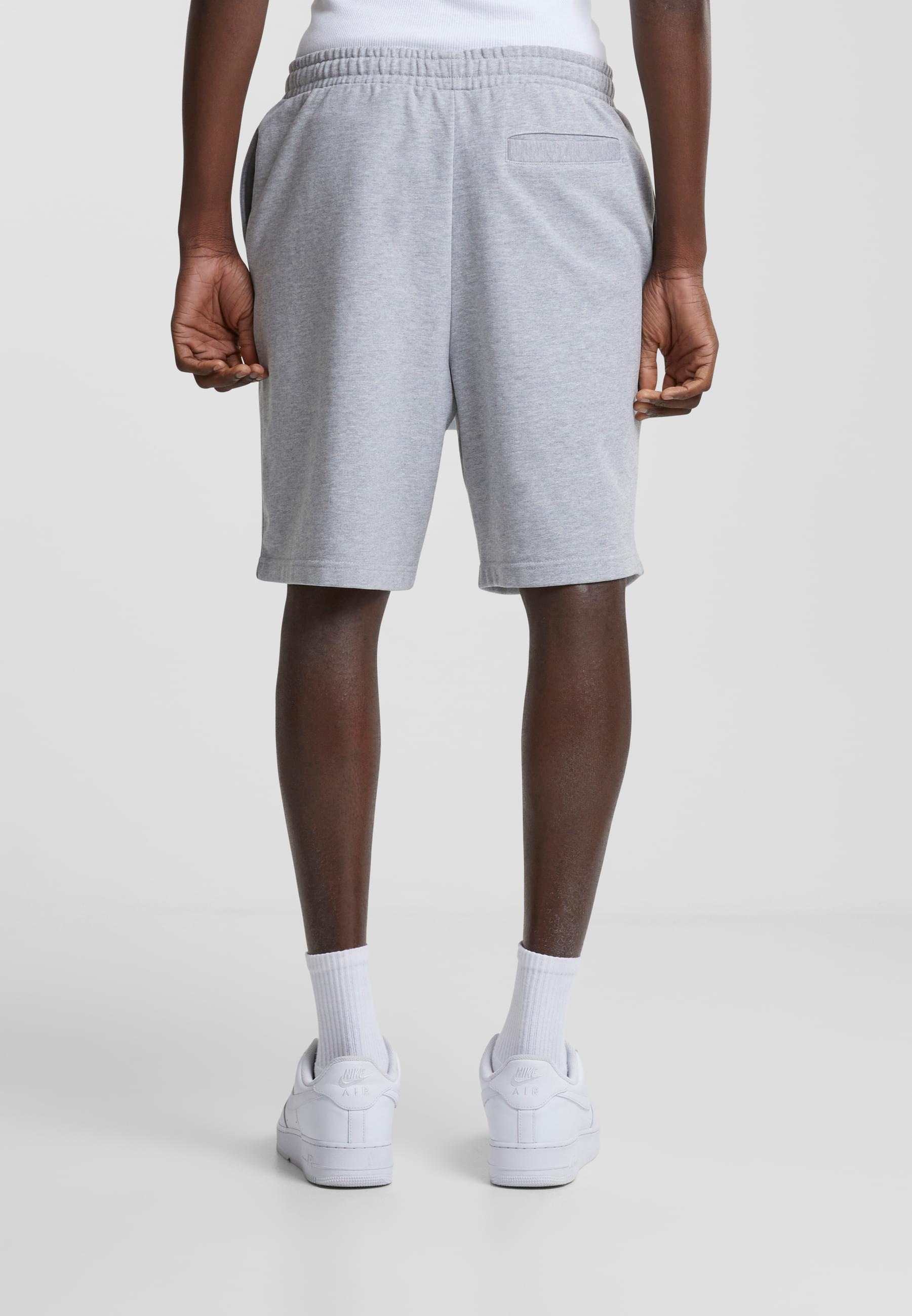 Starter Black Label Sweatshorts »Starter Black Label Starter Essentials Heavy Shorts«, (1 tlg.)