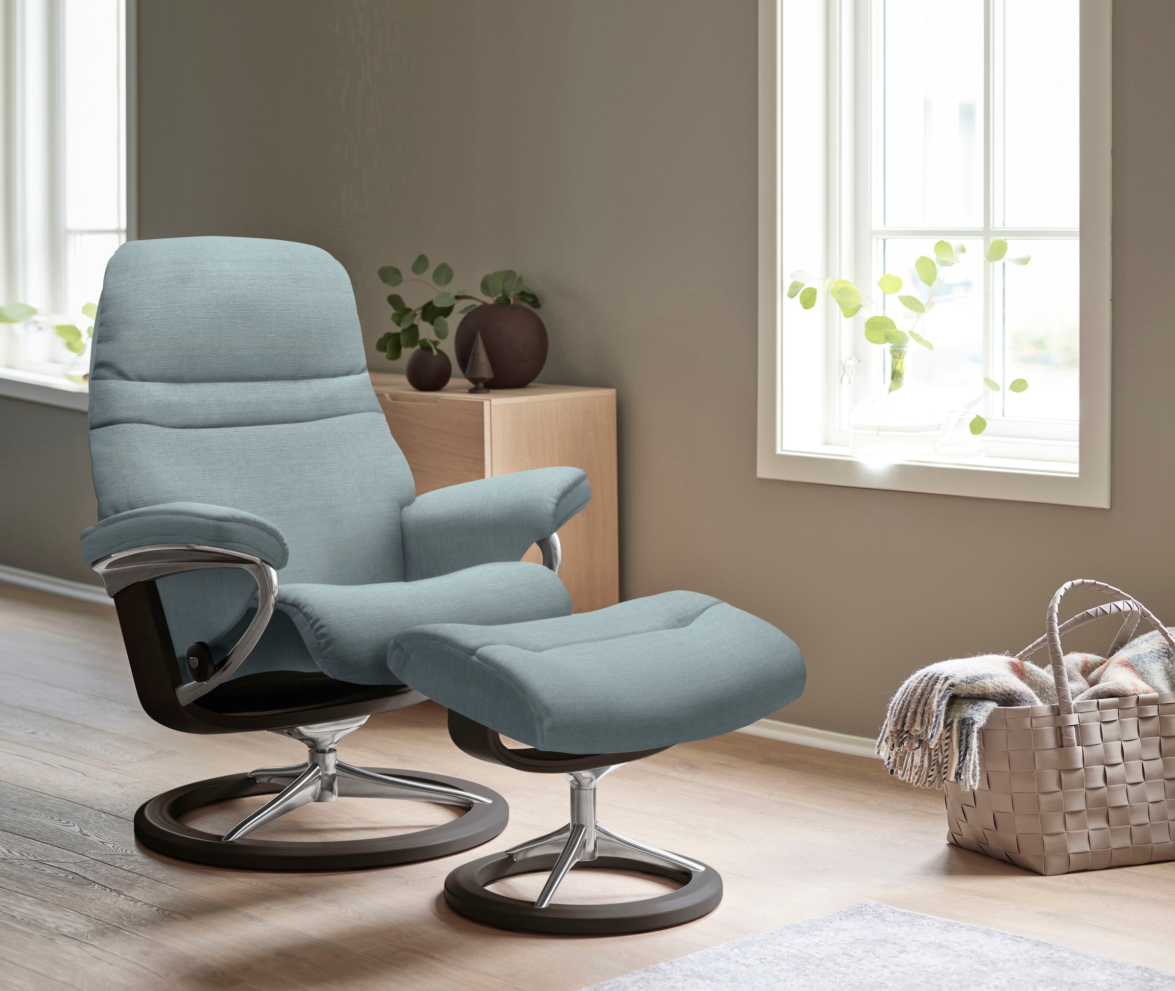 Stressless® Relaxsessel »Sunrise«, (Set, Relaxsessel mit Hocker), mit Signature Base, Größe M, Gestell Wenge
