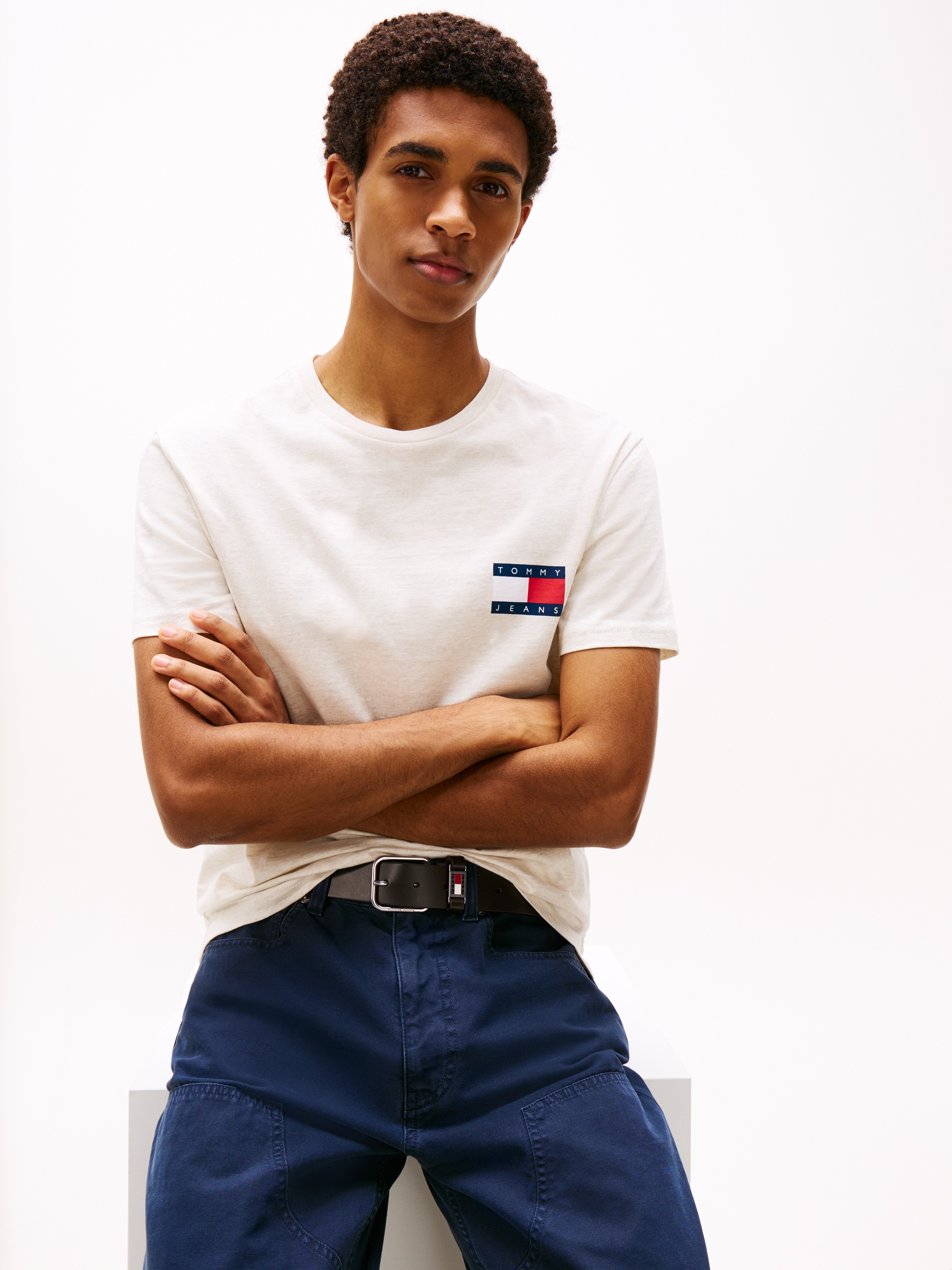 Thumbnail - Tommy Jeans T-Shirt "TJM SLIM ESSENTIAL FLAG TEE EXT", Mit Rundhalsausschnitt