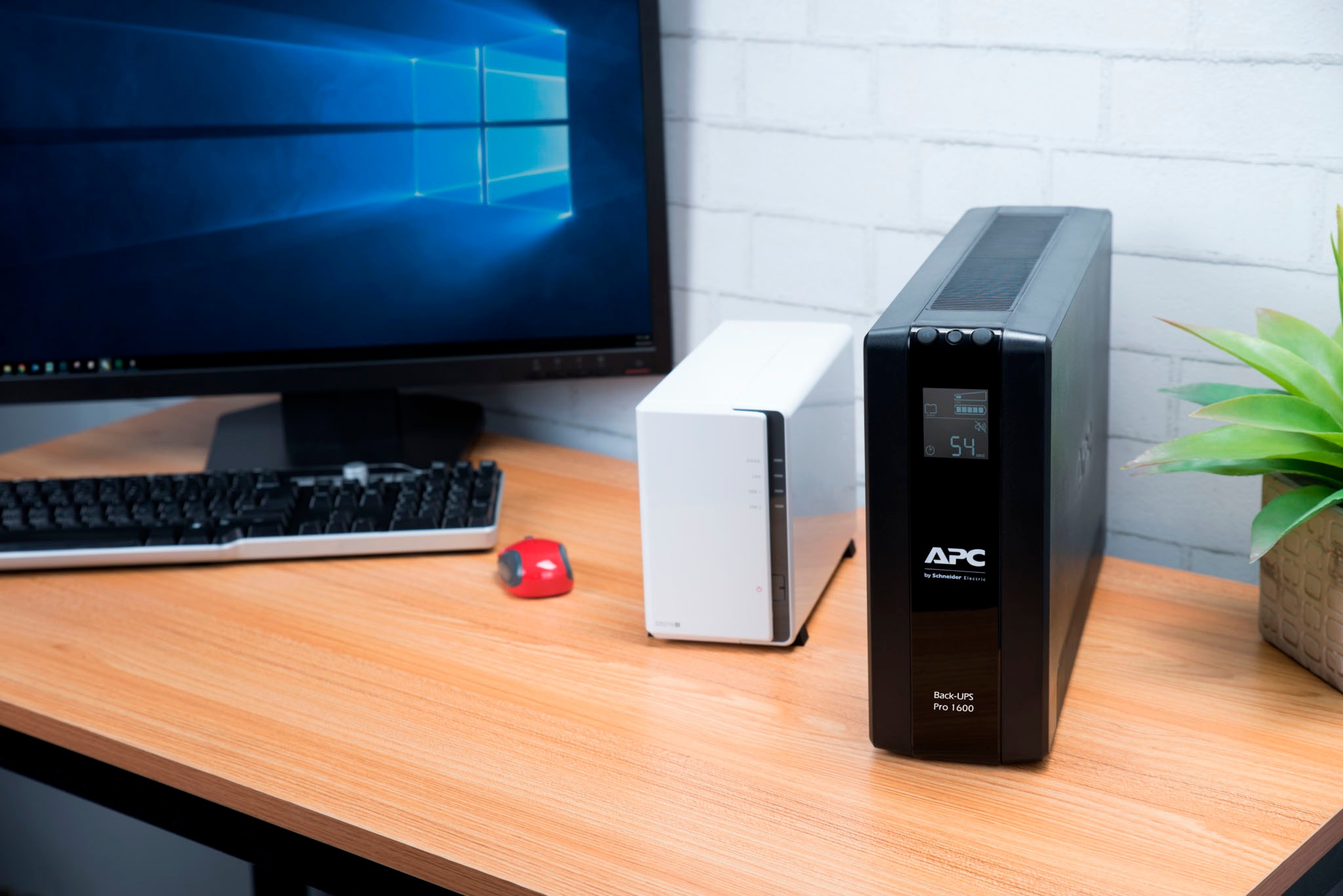 APC USV-Anlage »Back UPS Pro BR 1600 VA«