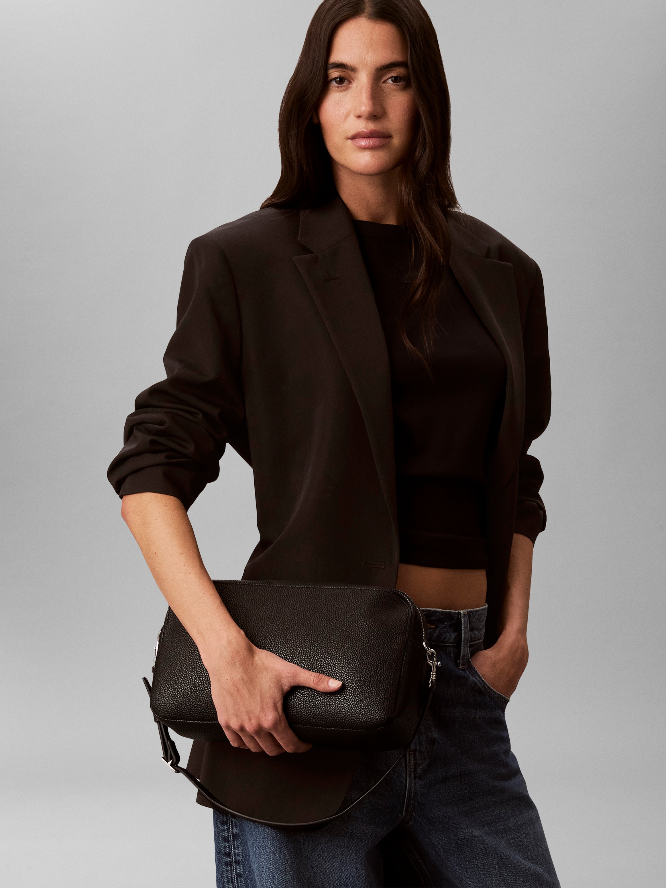 Calvin Klein Umhängetasche »WEBBING 2X STRAP« Damen Handtasche, Schultertasche, Camera Bag