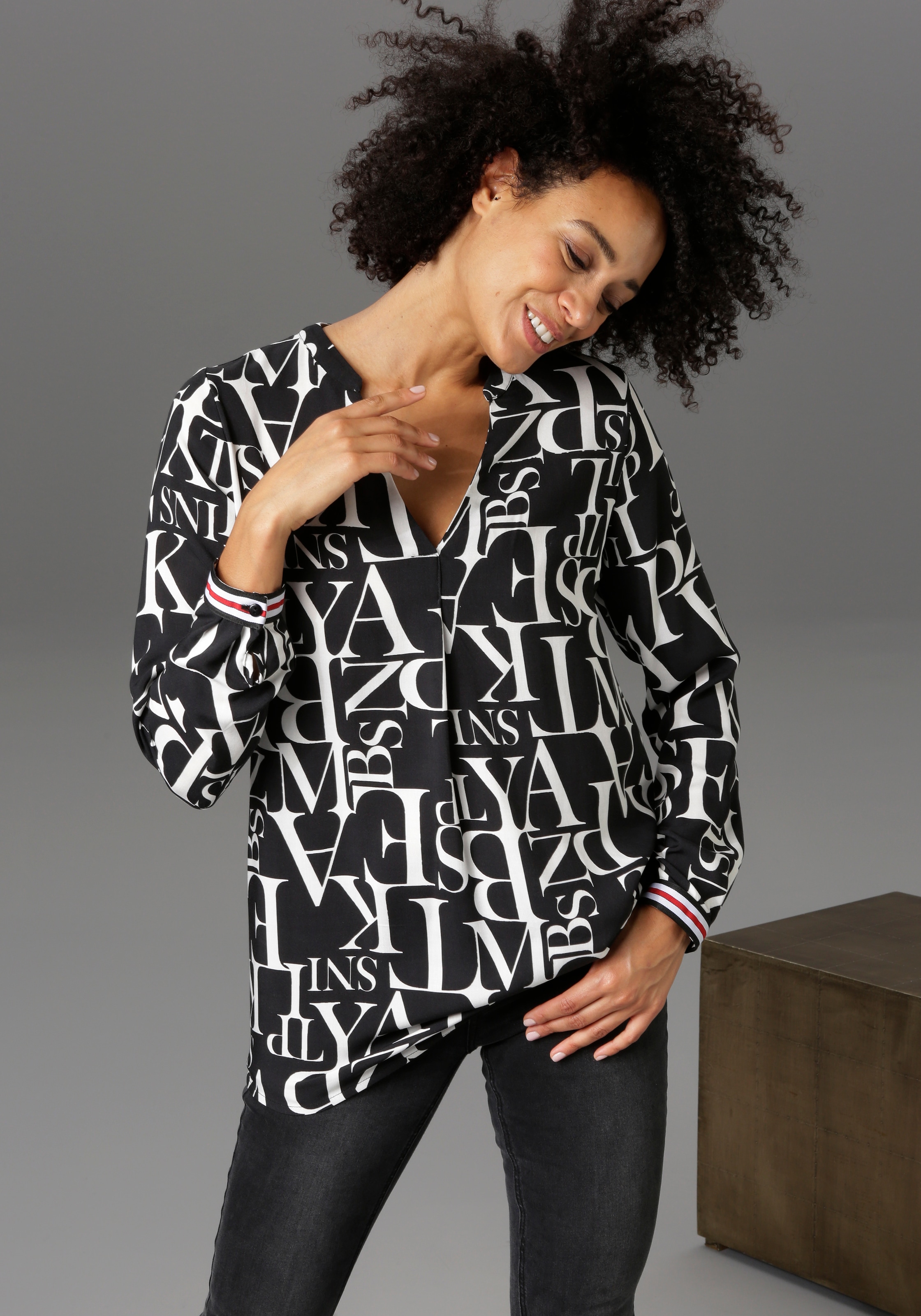 Aniston CASUAL mit Buchstaben bedruckt günstig online kaufen