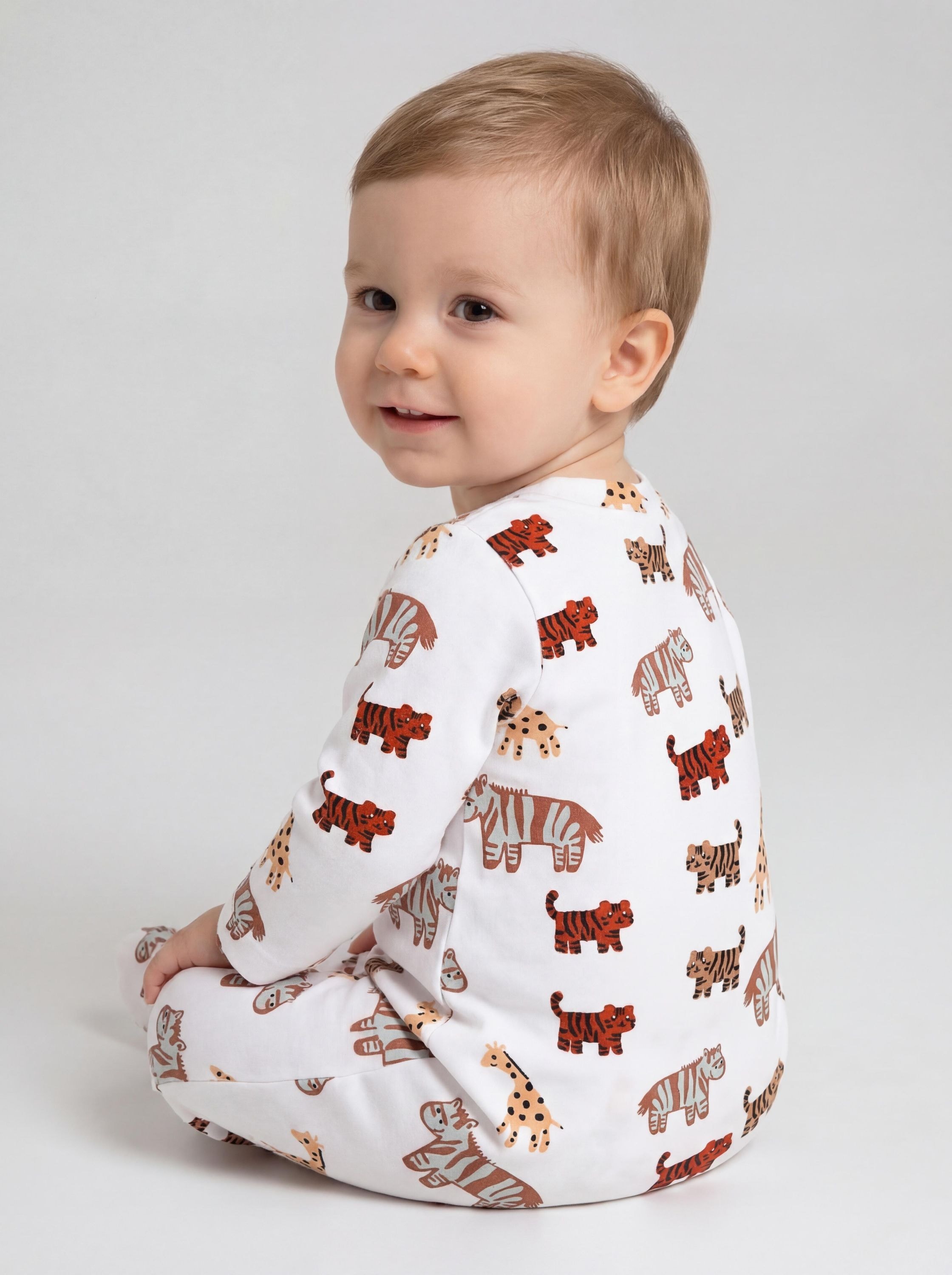 TupTam Strampler »Schlafstrampler Baby Jungen Schlafstrampler mit Fuß 3er Pack«