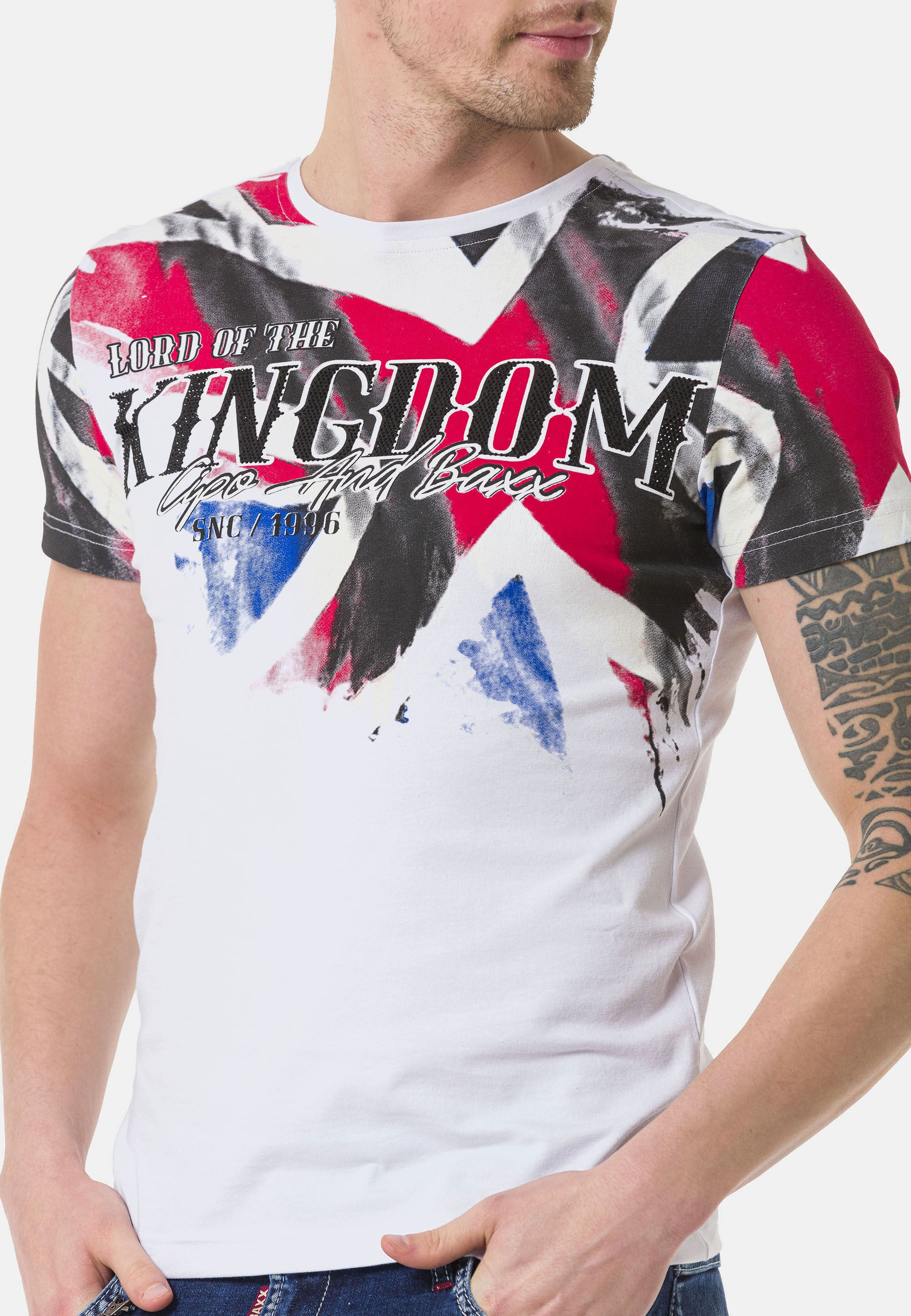 Cipo & Baxx T-Shirt »T-Shirt«, mit großem Flaggenprint