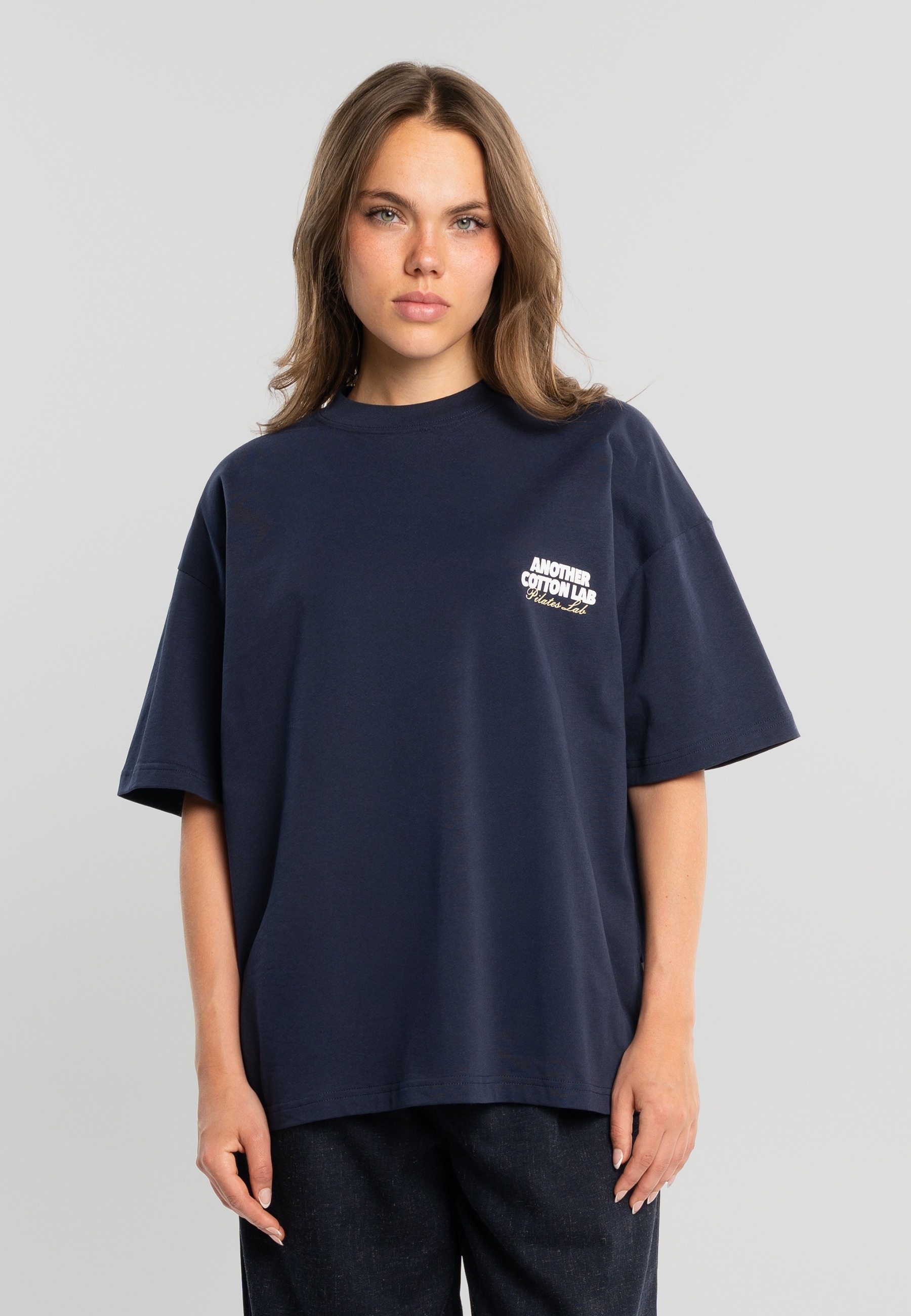 Another Cotton Lab T-Shirt »Another Cotton Lab Community Clubhouse T-Shirt« 1