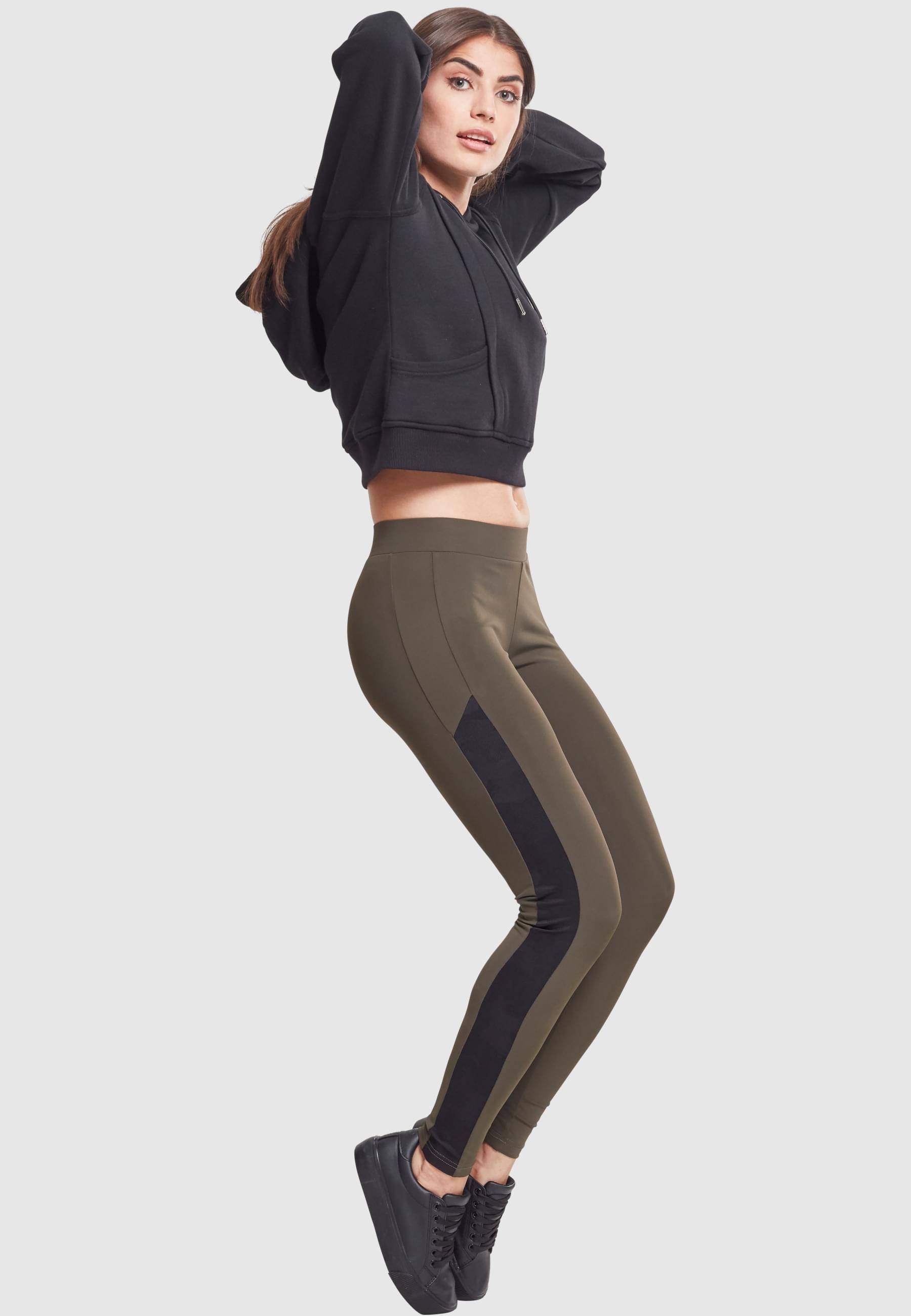 URBAN CLASSICS Leggings »Urban Classics Damen Ladies Jacquard Camo Striped Leggings«, (1 tlg.)