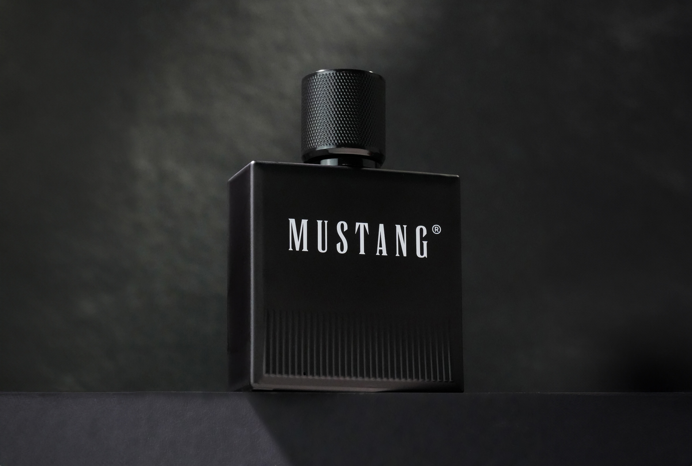 MUSTANG Eau de Toilette »MUSTANG BLACK SIGNATURE FOR HIM EDT« 50ml