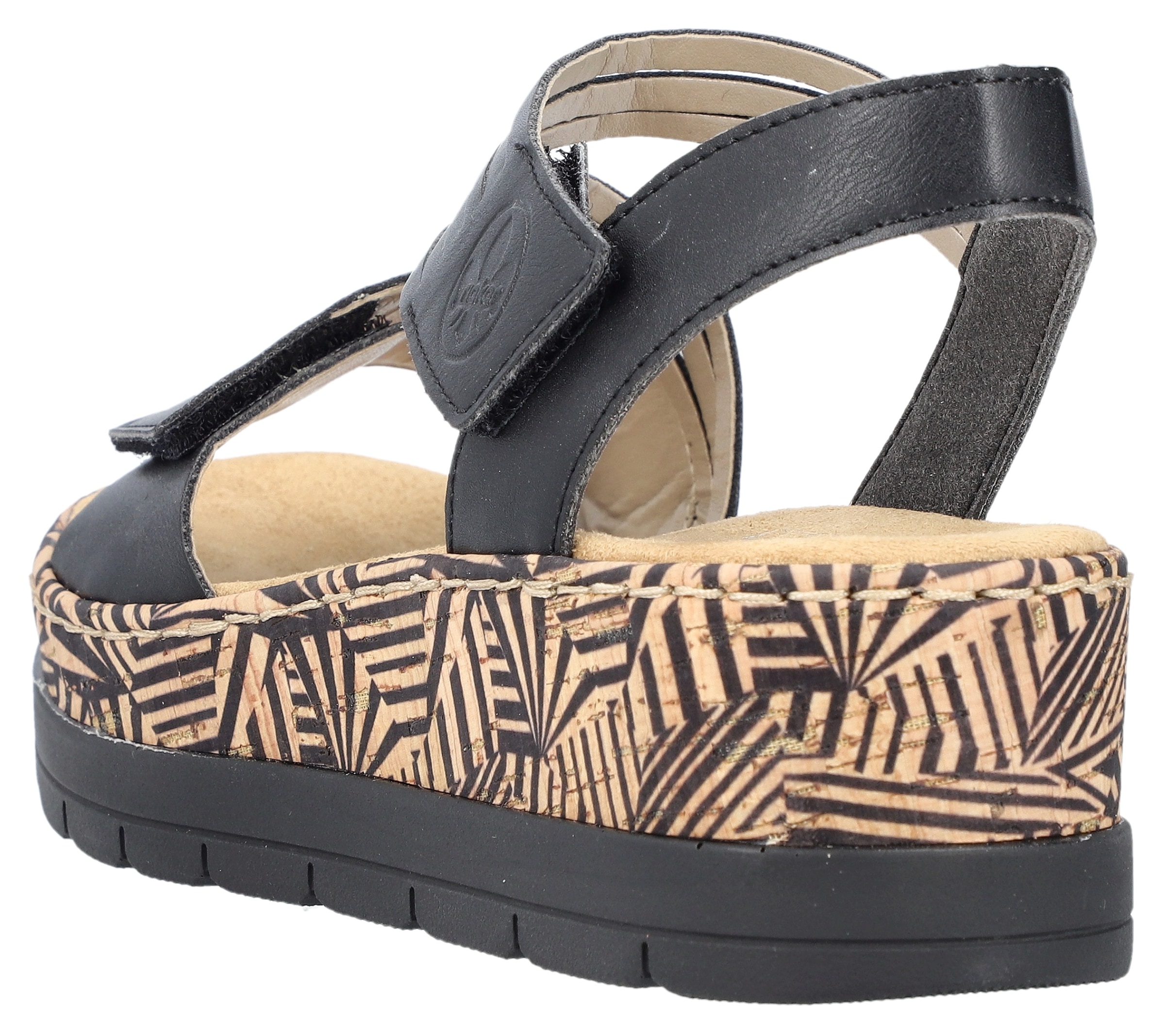 Rieker Keilsandalette, Sommerschuh, Sandale, Keilabsatz, mit gemusterter Plateausohle