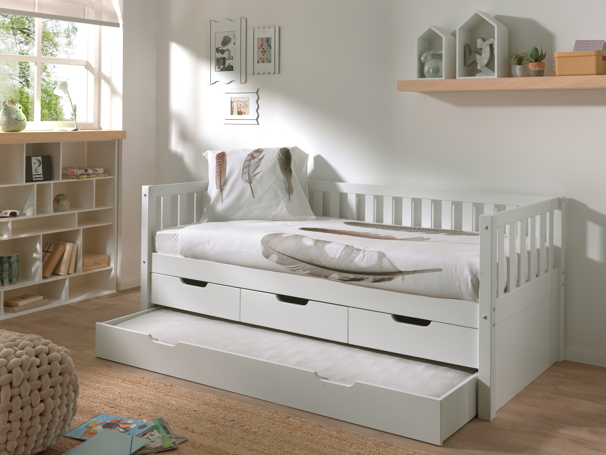 Vipack Einzelbett, (Made in Europe), Sprossenumrandung, Liegefläche 90x200 cm, in Milky Pine oder Weiß