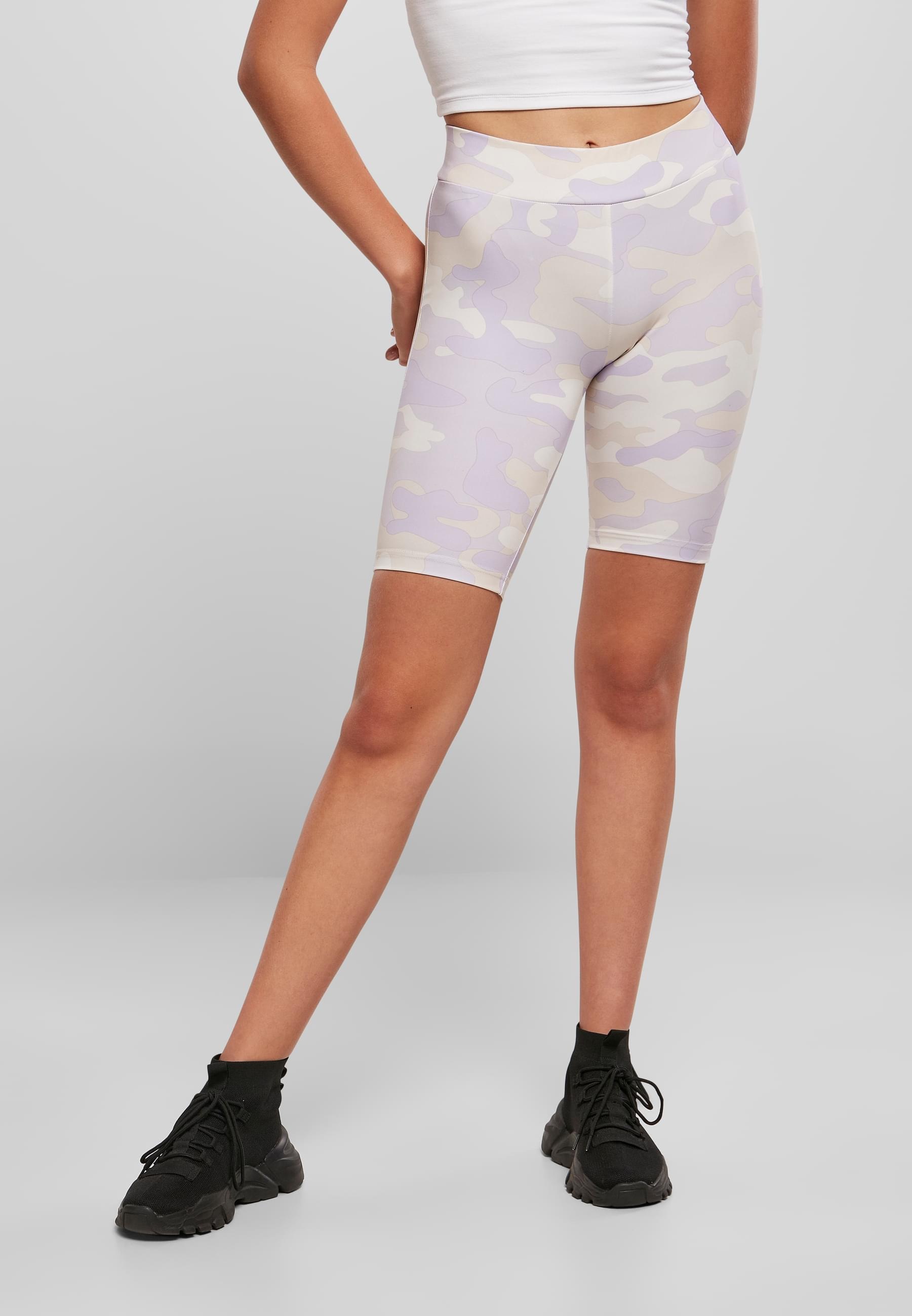 URBAN CLASSICS Stoffhose »Urban Classics Damen Ladies High Waist Camo Tech Cycle Shorts«, (1 tlg.)