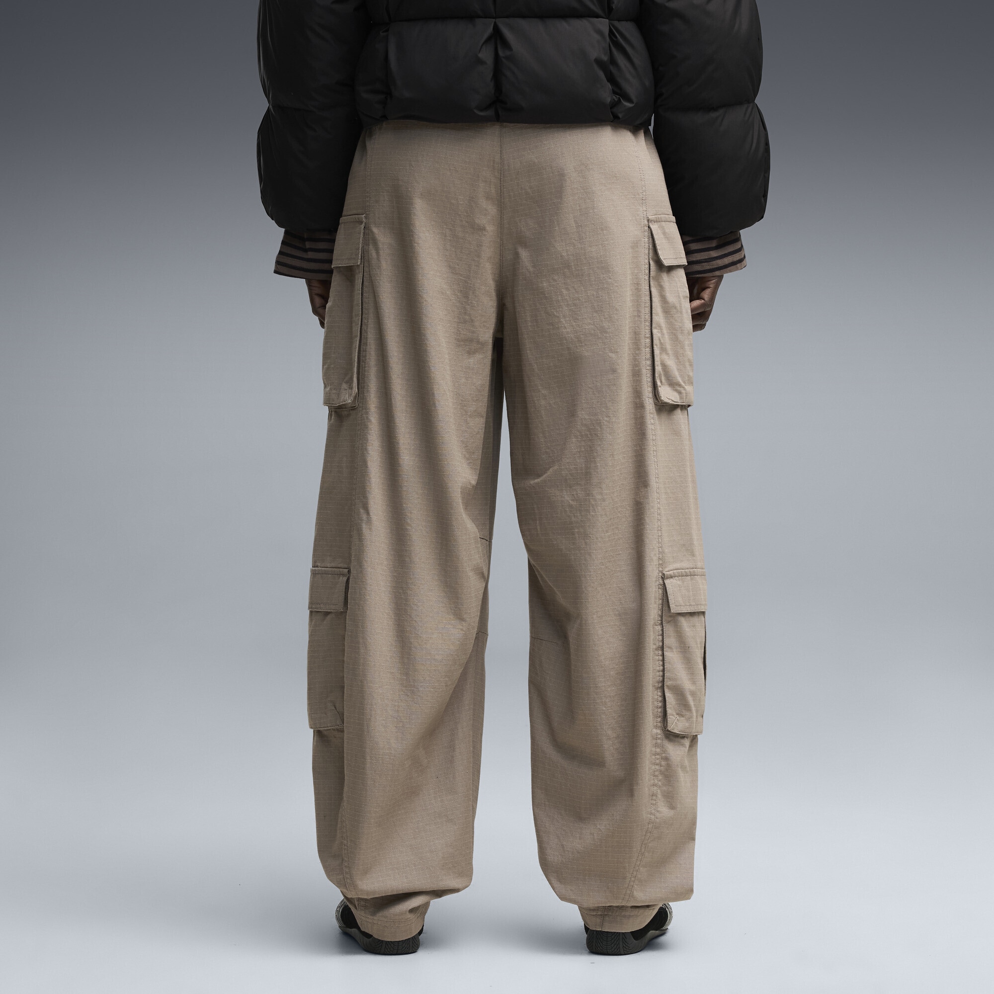 PUMA Sporthose »Essentials Relaxed Cargohose Damen«
