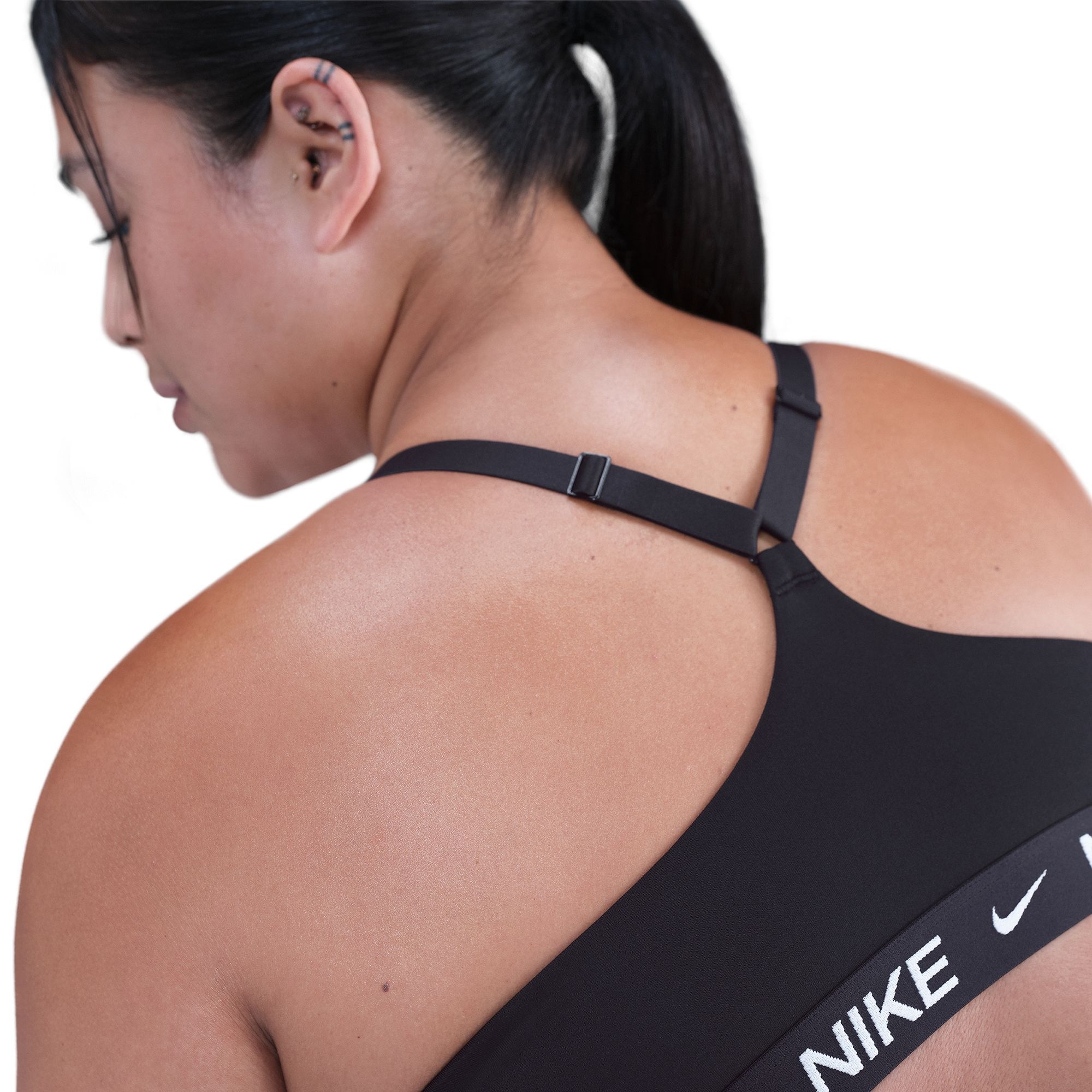 Nike Tanktop »W NK DF INDY LGT SPT BRA« sportlicher Stil, für sportliche Aktivitäten, leichtes Tragegefühl