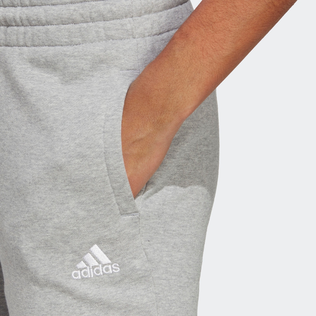 adidas Sportswear Sporthose »ESSENTIALS LINEAR FRENCH TERRY CUFFED HOSE«, (1 tlg.)