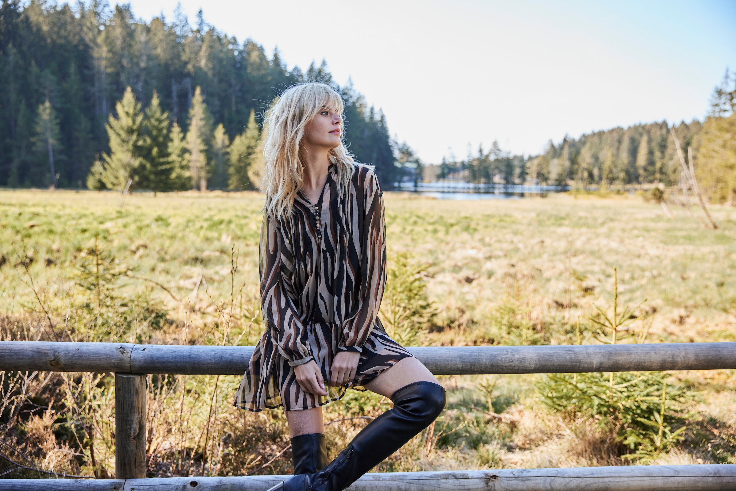 Aniston SELECTED Longtunika, stoffbezogenen Biesen BAUR - NEUE mit | KOLLEKTION Knöpfen für und kaufen
