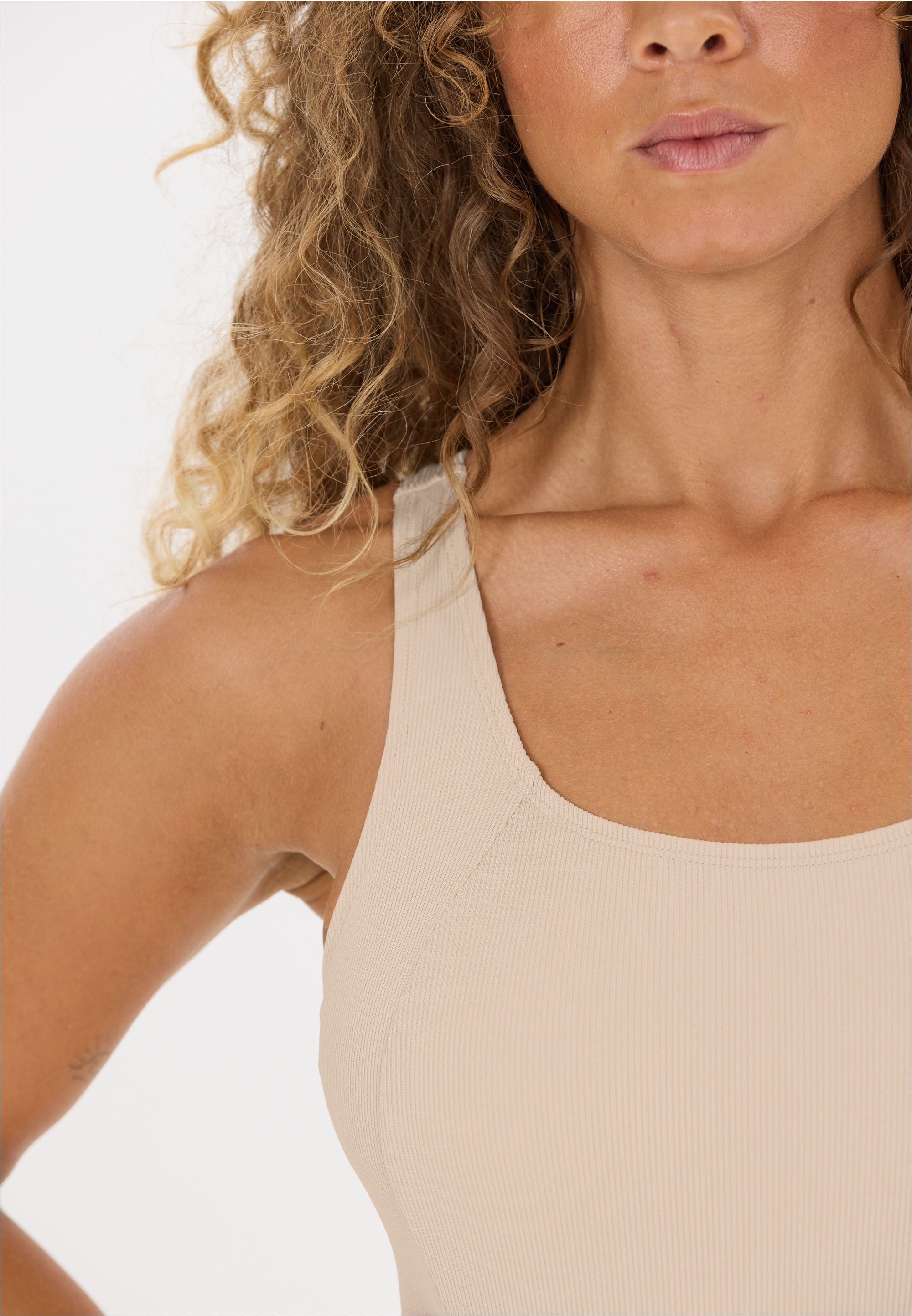 nou Badeanzug »Priyanka« 1 Stk. mit dekorativer Gürtelschnalle