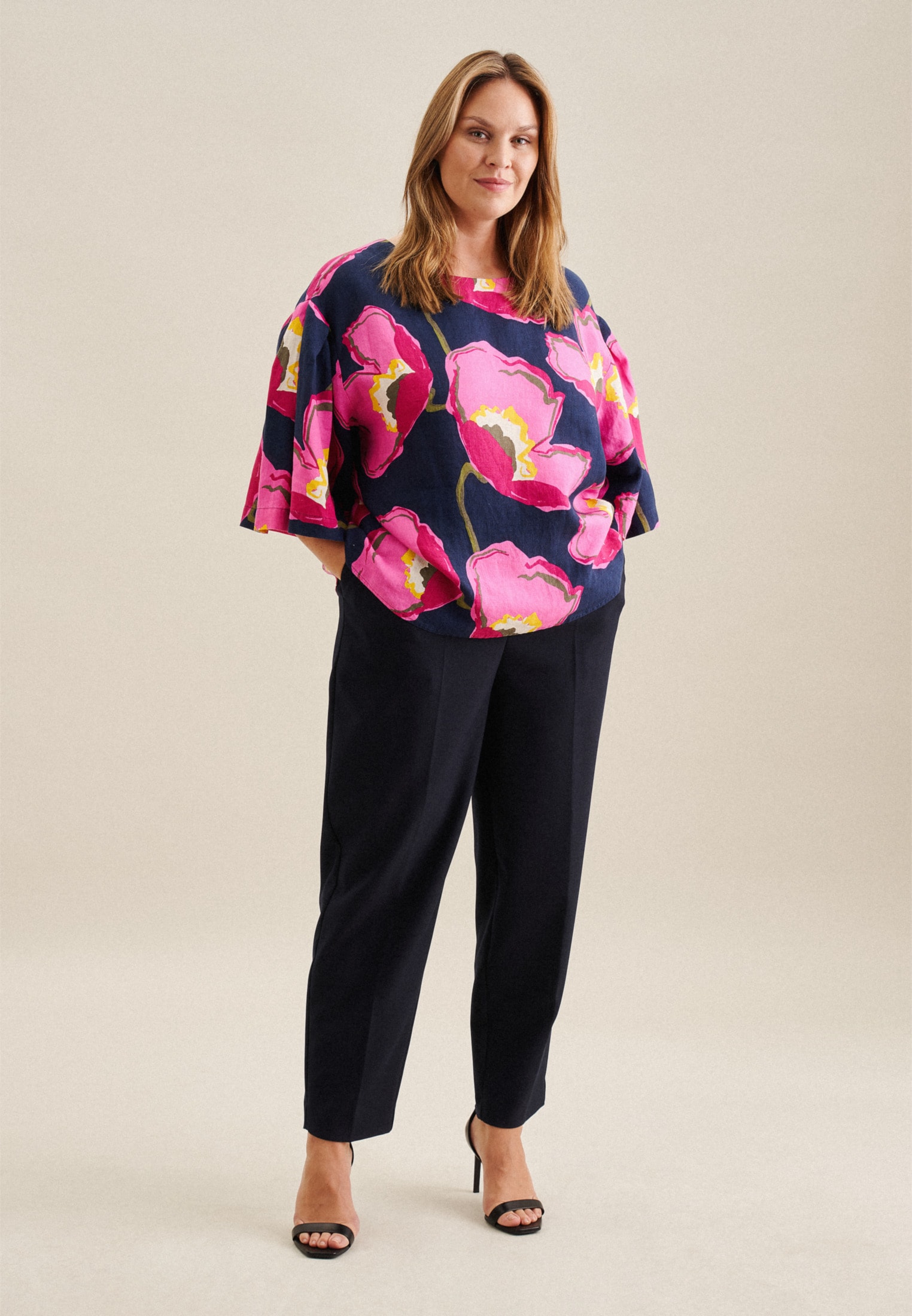 seidensticker Shirtbluse »Schwarze Rose«, Kurzarm Rundhals Floral