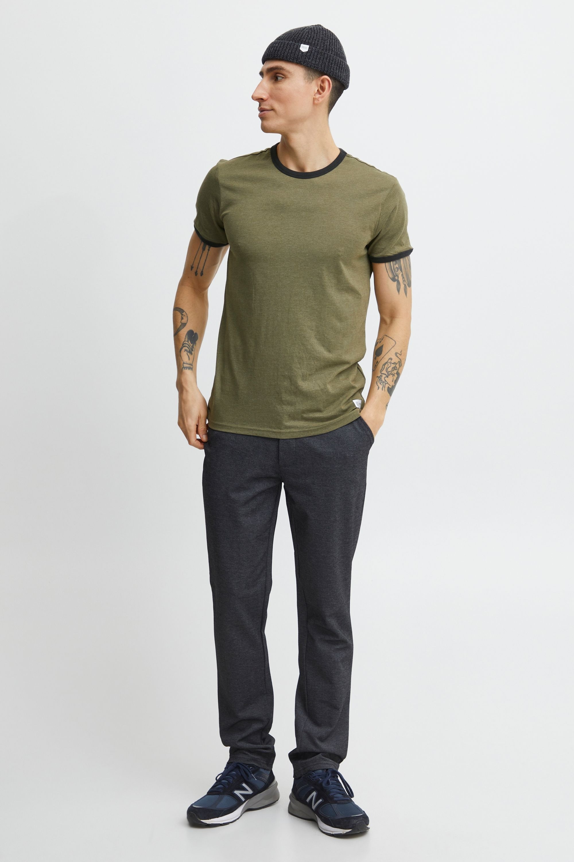 !Solid Rundhalsshirt SDManoldo T-Shirt mit farblich abgesetztem Kragen und günstig online kaufen