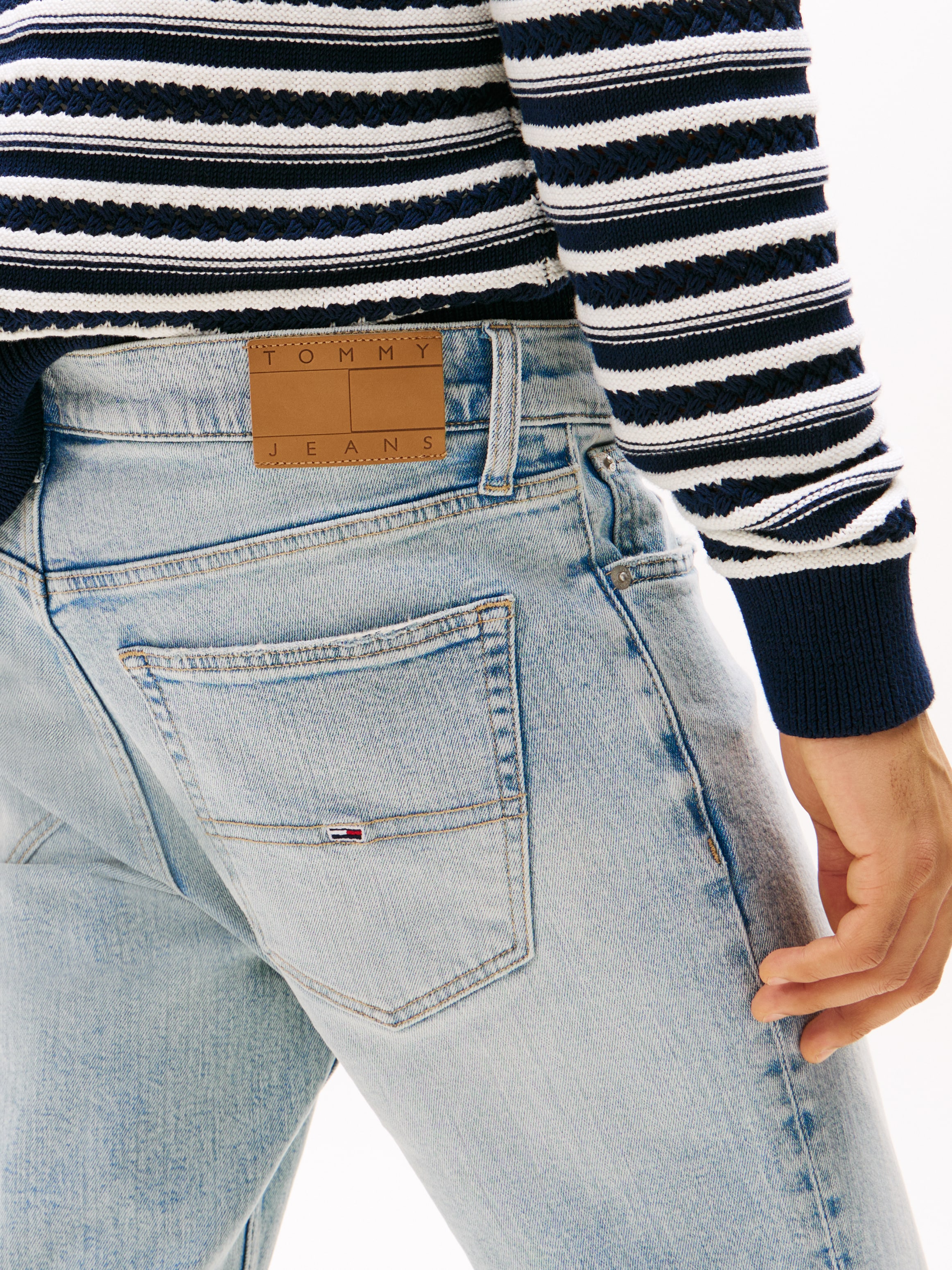 Tommy Jeans Slim-fit-Jeans »Austin Slim Tapered«, Mit Gürtelschlaufen