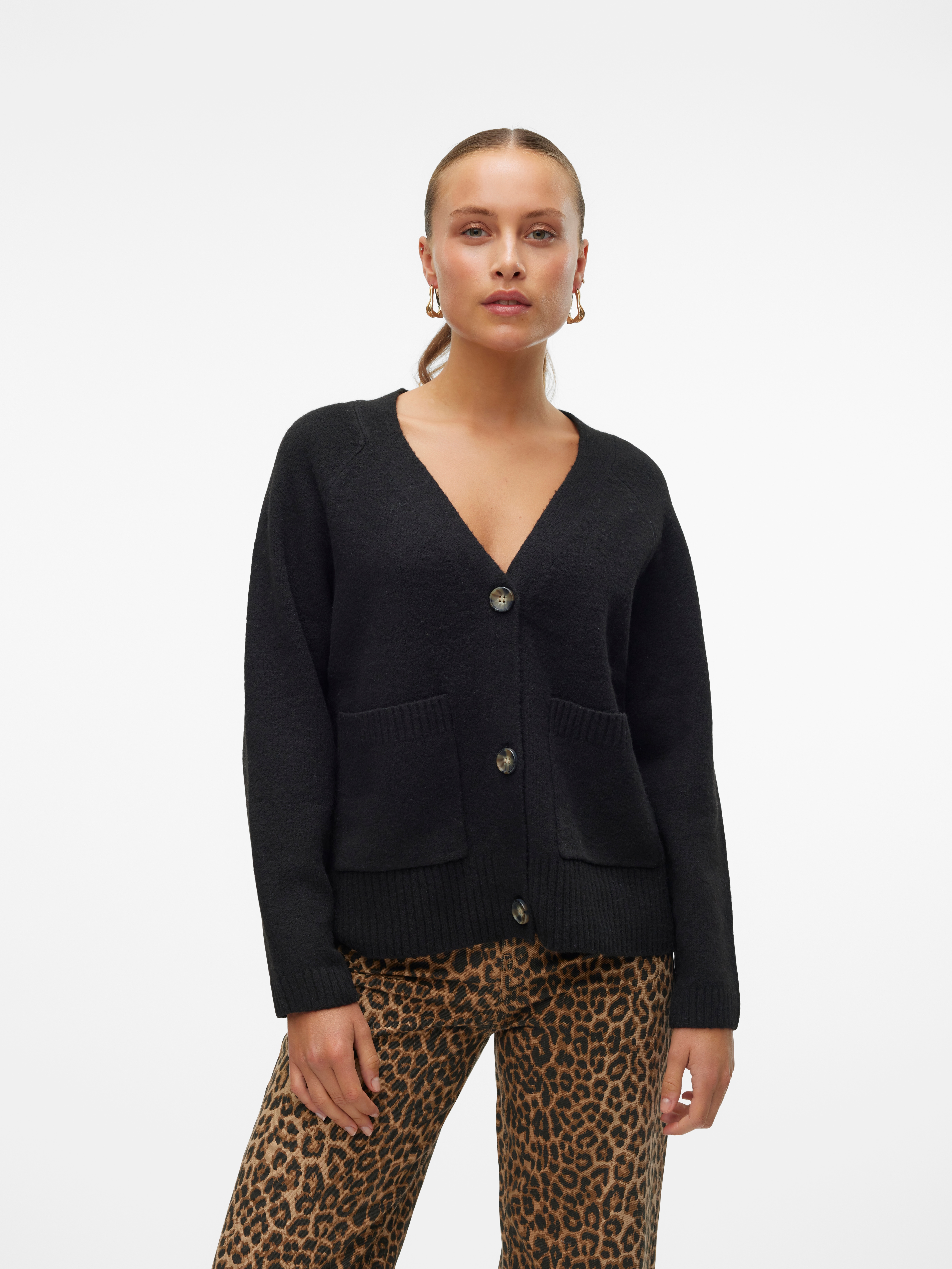 Vero Moda Strickjacke "VMBOOM LS V-NECK BUTTON CARDIGAN GA NOOS" Materialmix, loose fit