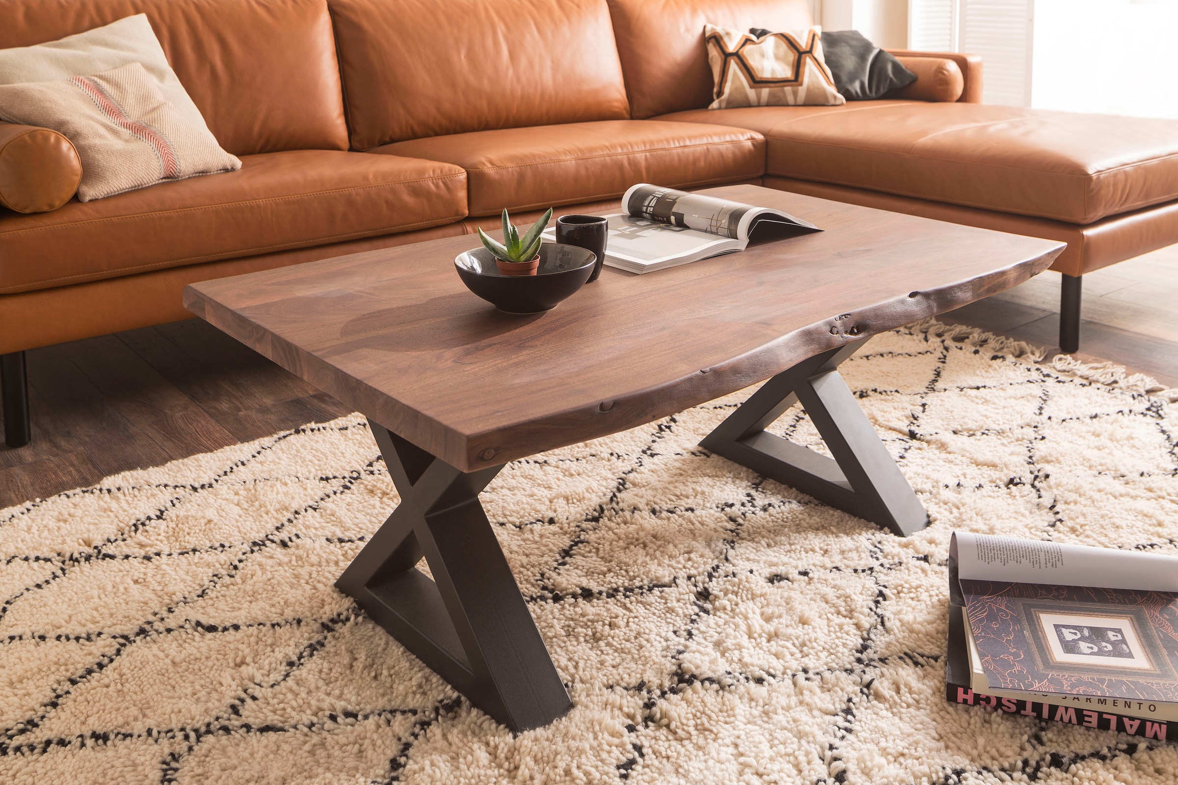 MCA furniture Couchtisch »Cartagena«, kaufen und | Massivholz mit Löchern Rissen Couchtisch Baumkante natürlichen und BAUR
