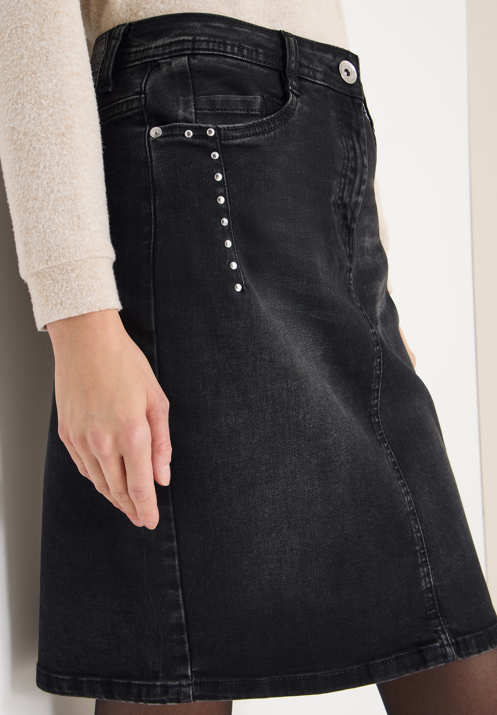 STREET ONE Jeansrock mit dekorativen Nieten