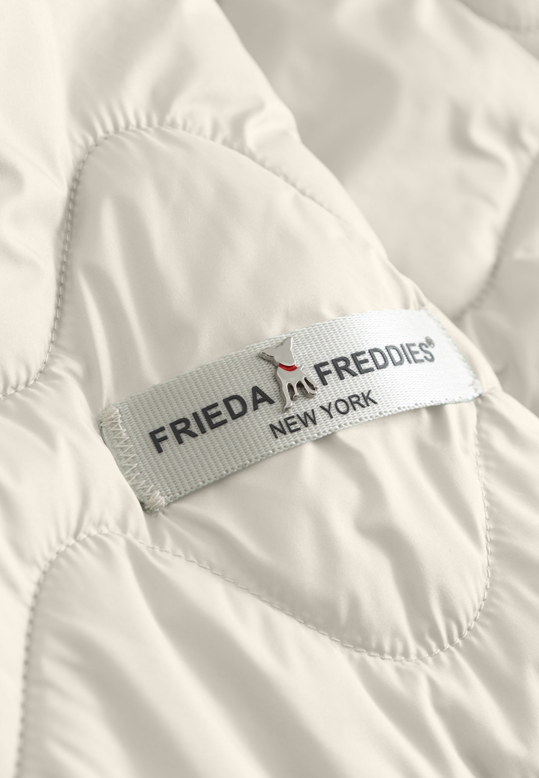 Frieda & Freddies Winterjacke »Frieda & Freddies Steppjacke mit Wellensteppung«