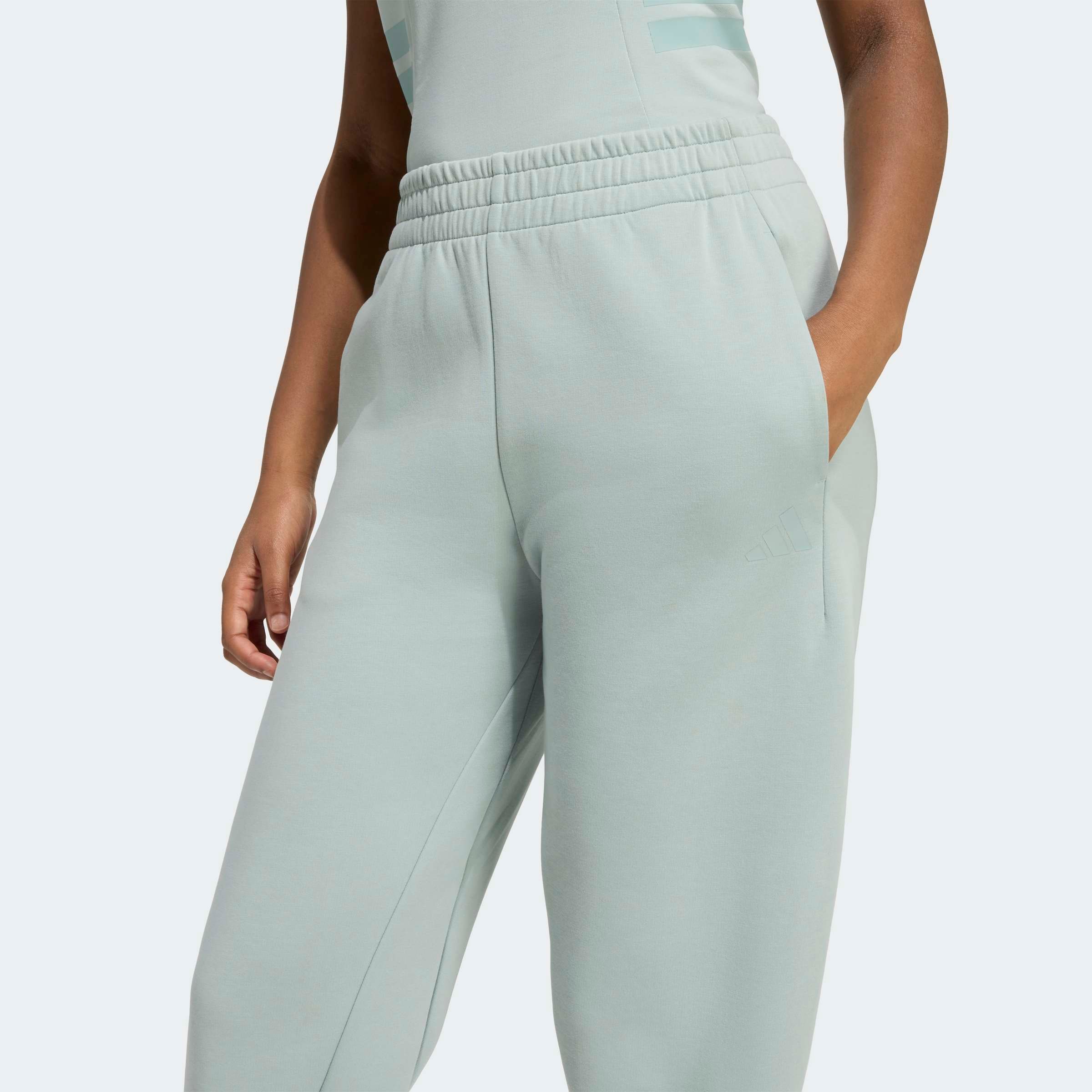 adidas Sportswear Sporthose »W FI 3S REG PT«