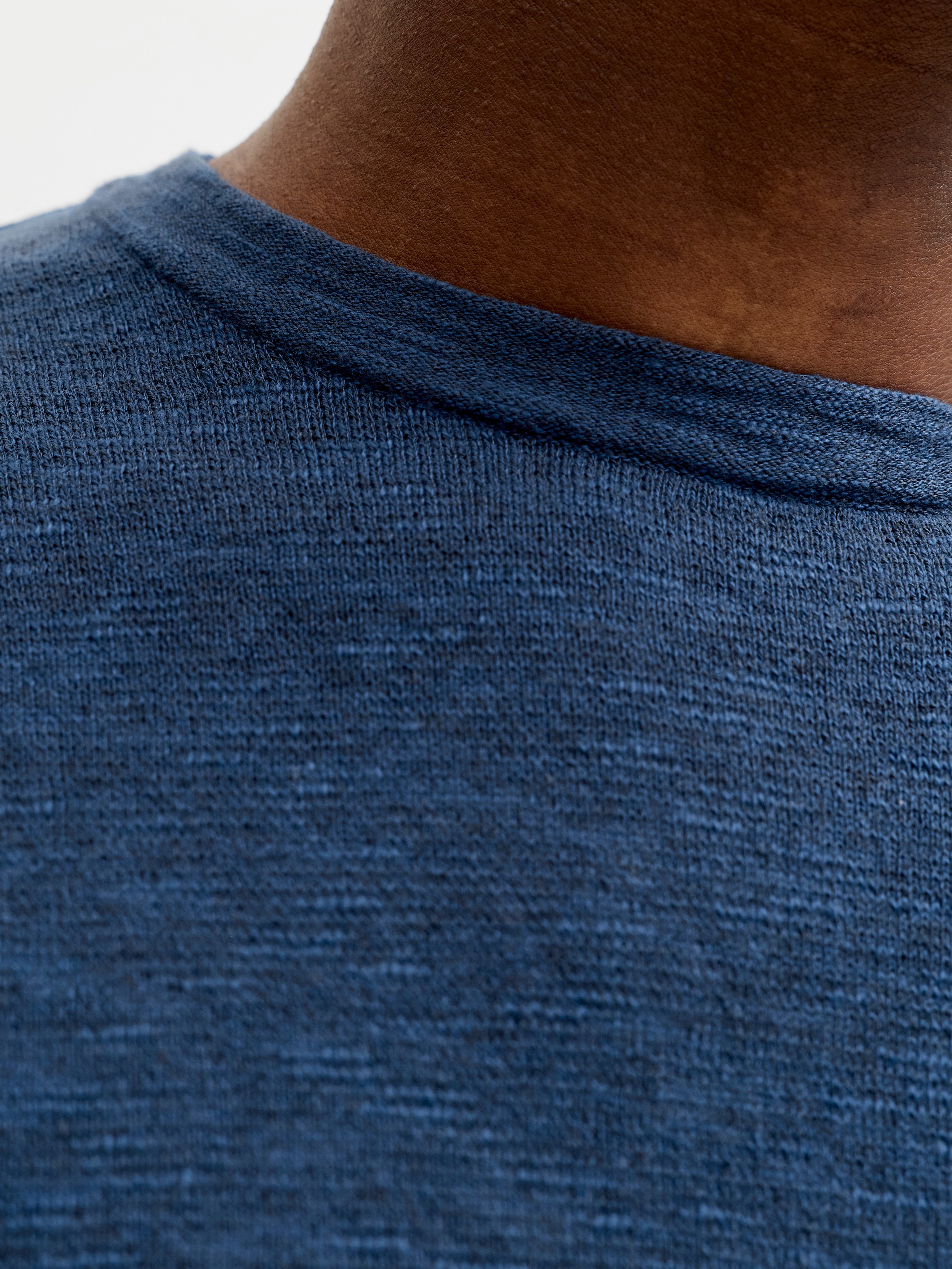 Thumbnail - Jack & Jones Rundhalspullover "JJESUMMER KNIT CREW NECK SN" mit Rundhalsausschnitt