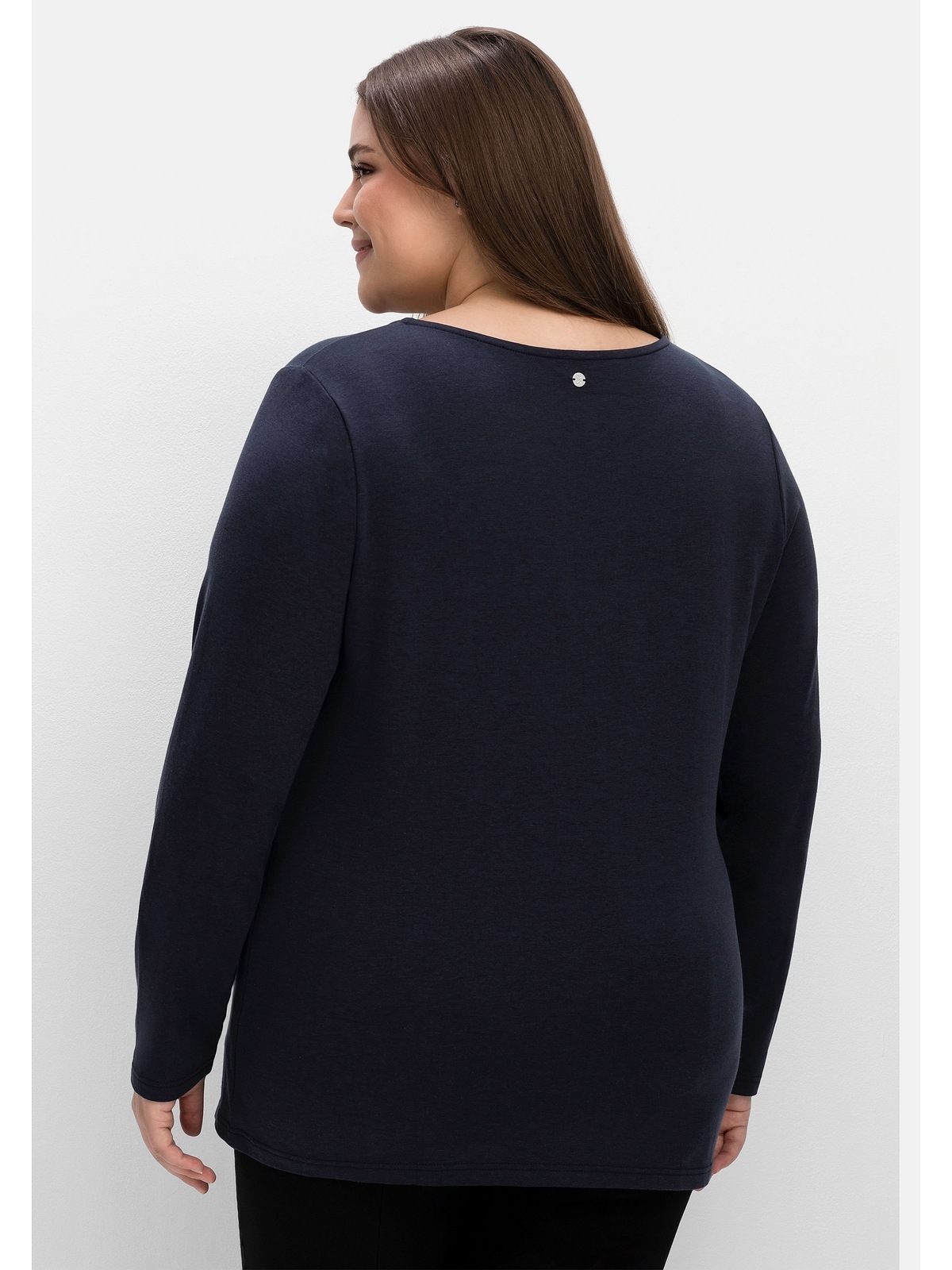 Sheego Langarmshirt »Große Größen«, mit Cut-out und Zierschnalle