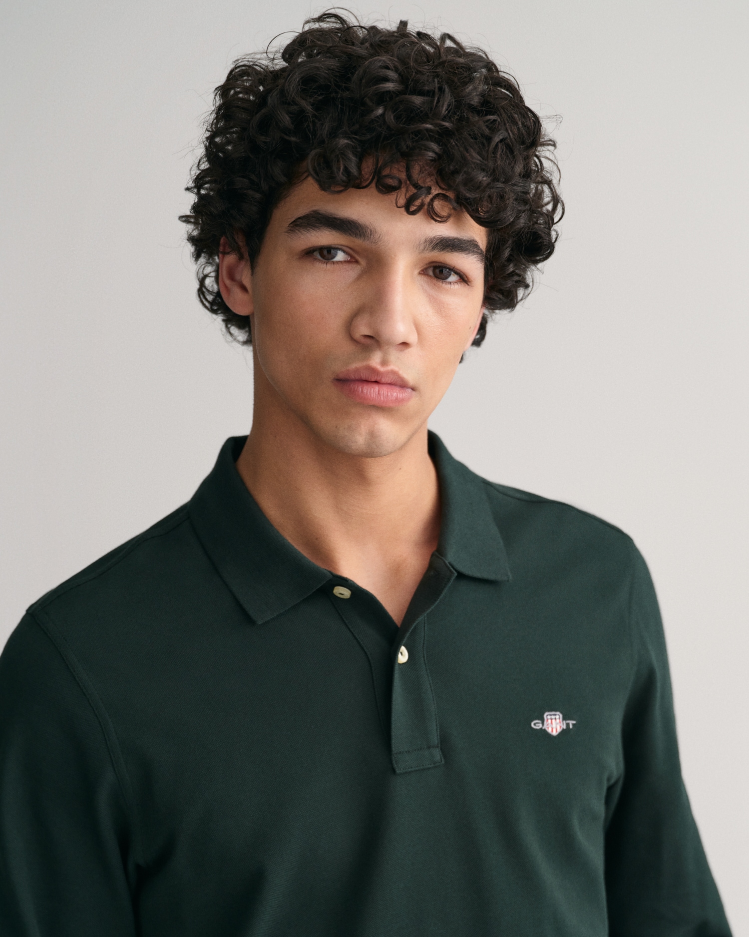 Gant Poloshirt »REG SHIELD LS PIQUE RUGGER«, mit Logotickerei auf der Brust