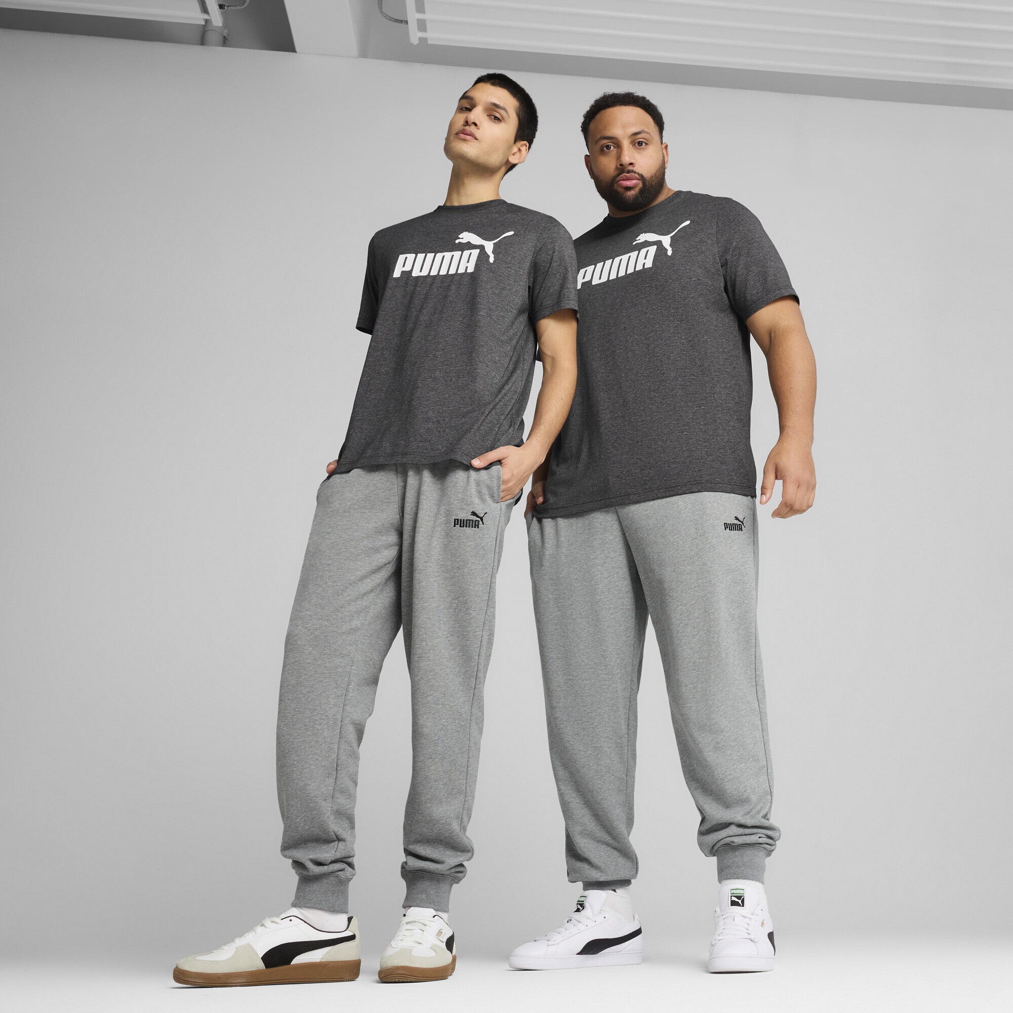 PUMA Sporthose »Essentials No. 1 Logo Jogginghose Herren«