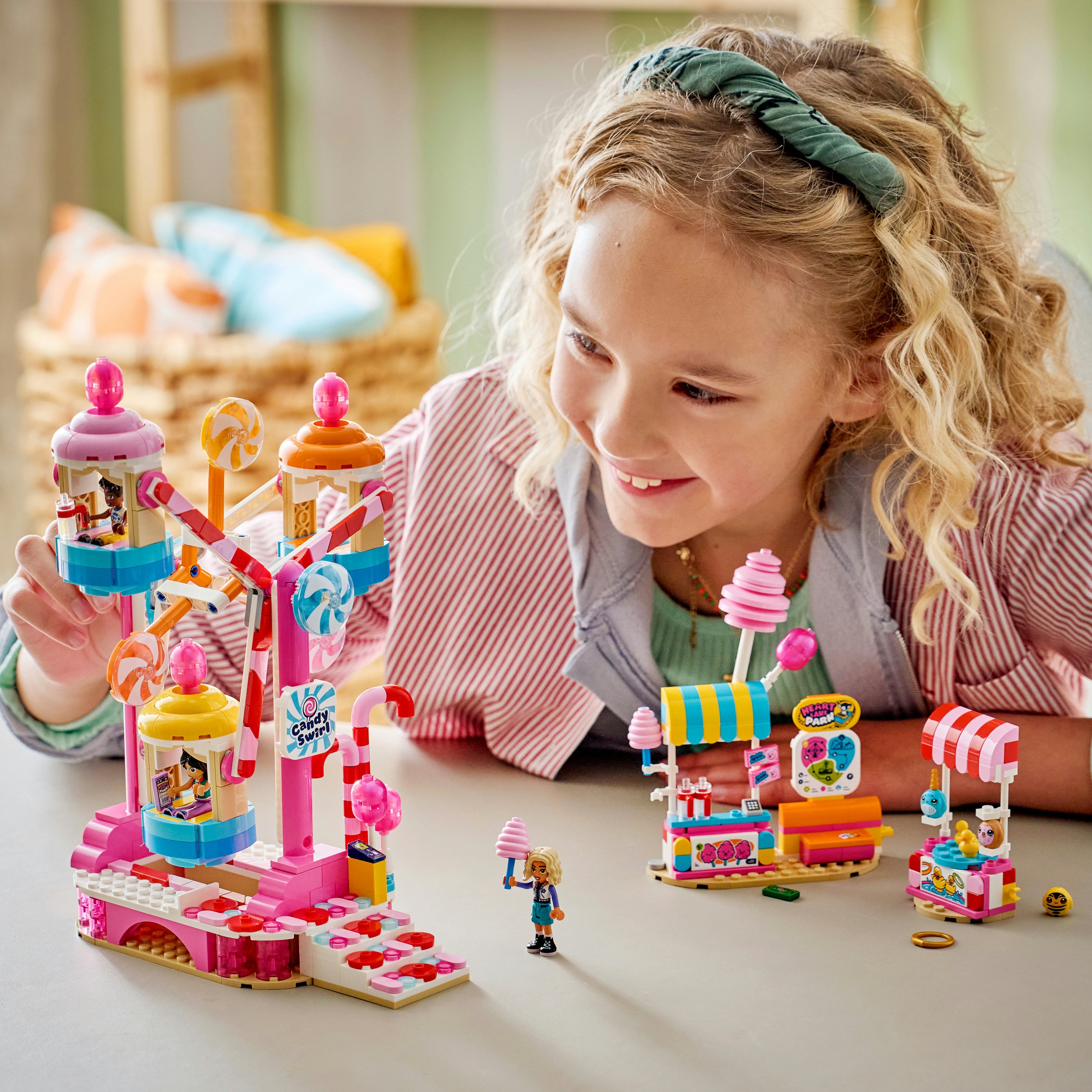LEGO® Konstruktionsspielsteine »Cupcake-Riesenrad (42700), LEGO Friends« Made in Europe