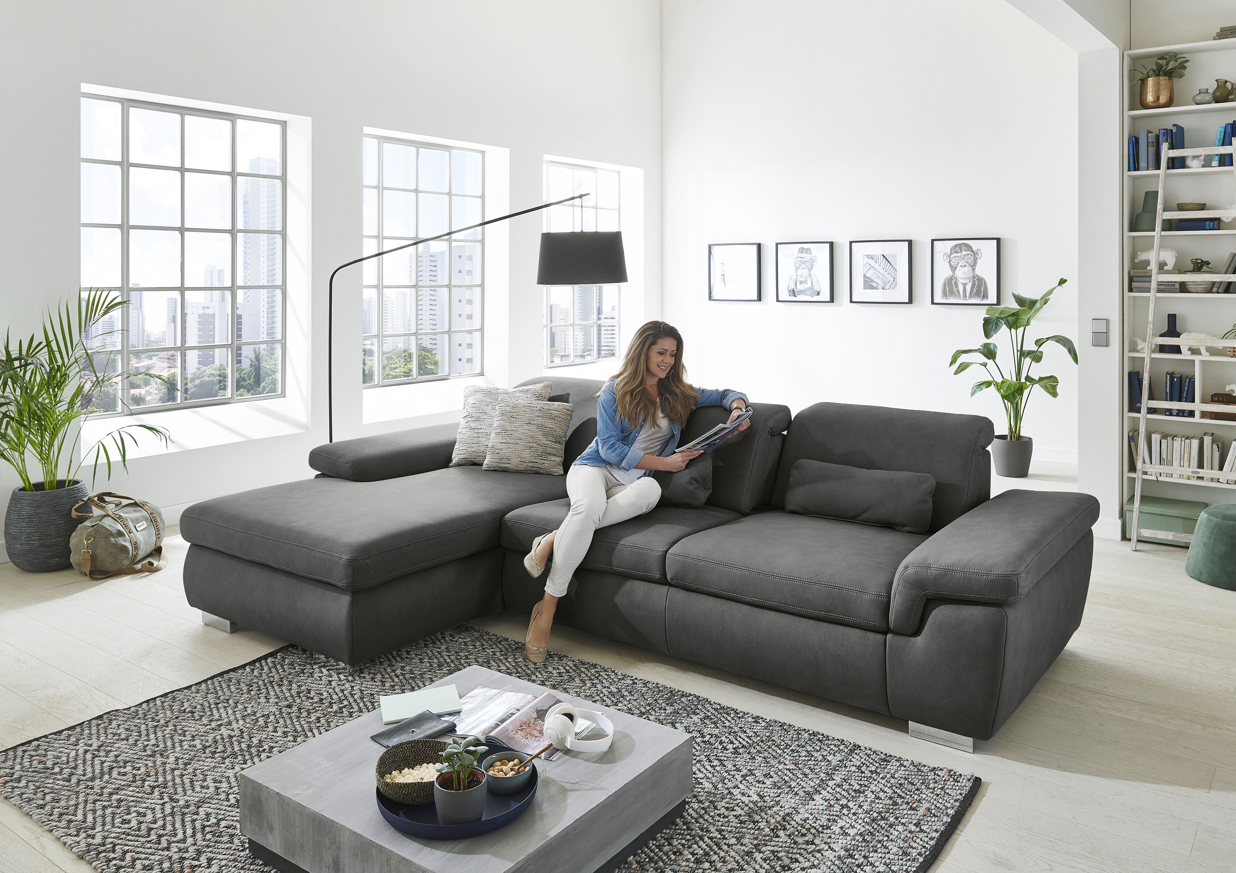 Die PlanBar Ecksofa "MP-IN17041 L-Form, Breite 325 cm" Sitztiefenverstellung, optional Kopfteilverstellung & Schlaffunktion