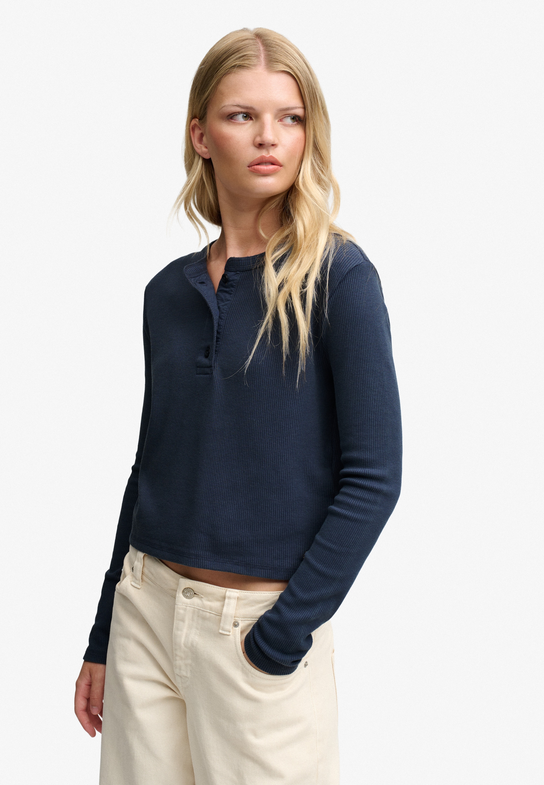 Superdry Langarmshirt "ATH ESS WAFFLE BUTTON LS TOP" Baumwollmischung, skinny fit