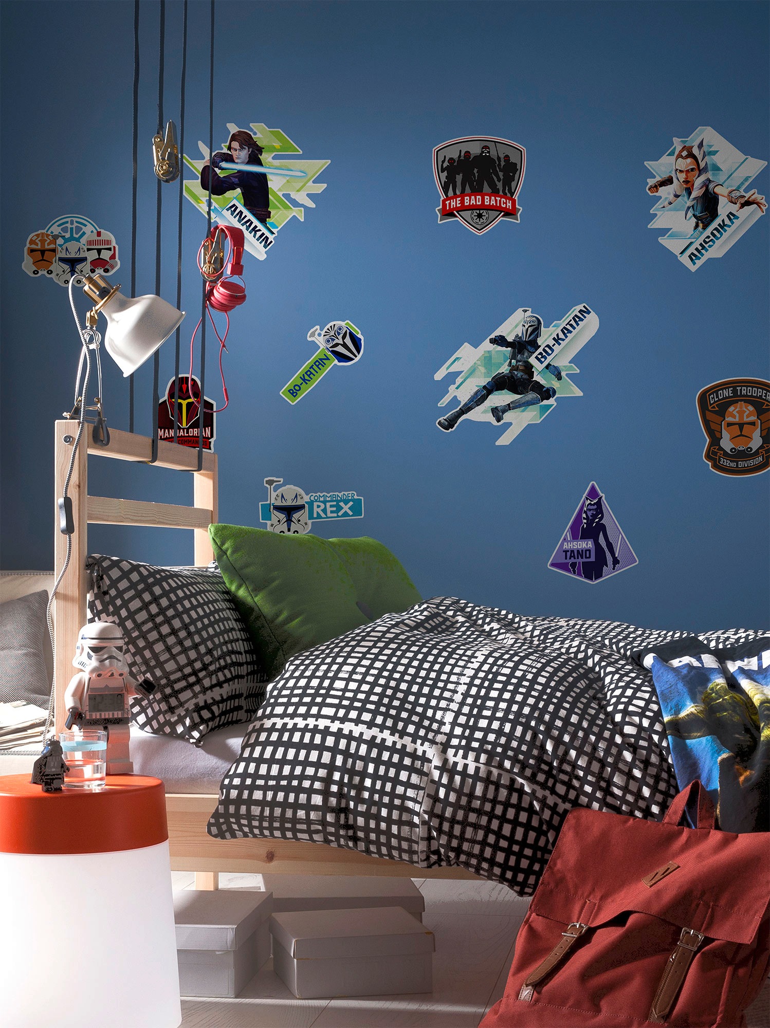 Komar Wandtattoo "Clone Wars Badges - Größe 100 x 70 cm", (10 St.), selbstk günstig online kaufen