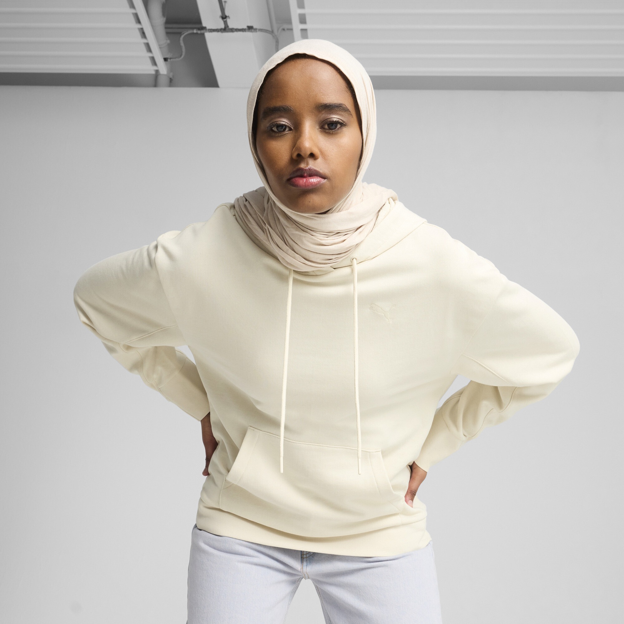 PUMA Hoodie »ESS Relaxed Fit Hoodie Damen«