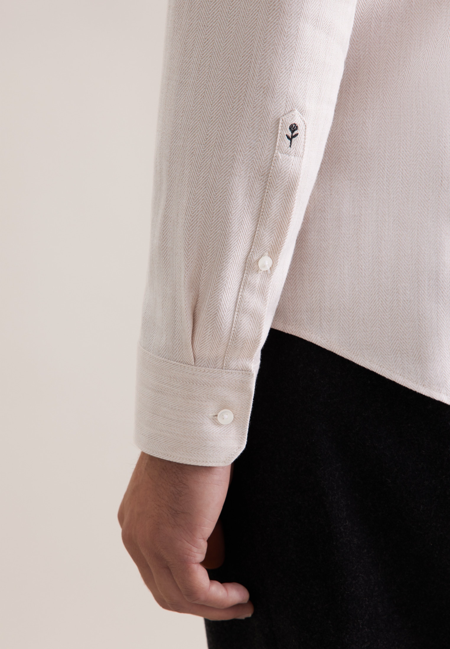 seidensticker Flanellhemd »Schwarze Rose« Shaped 1/1 Kentkragen Fischgrat