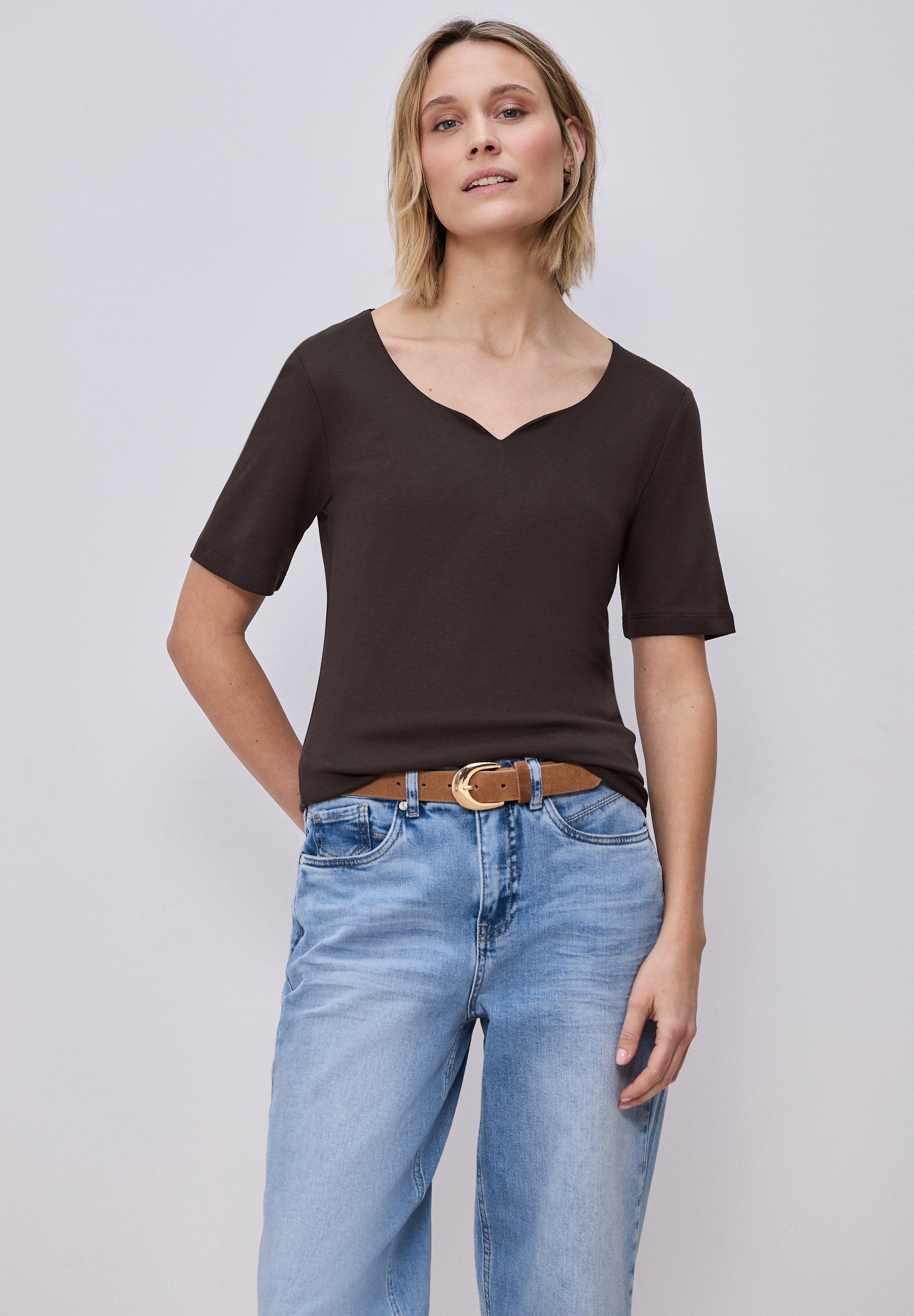 STREET ONE Kurzarmshirt »Style Ada« Sommershirt mit Herz-Ausschnitt
