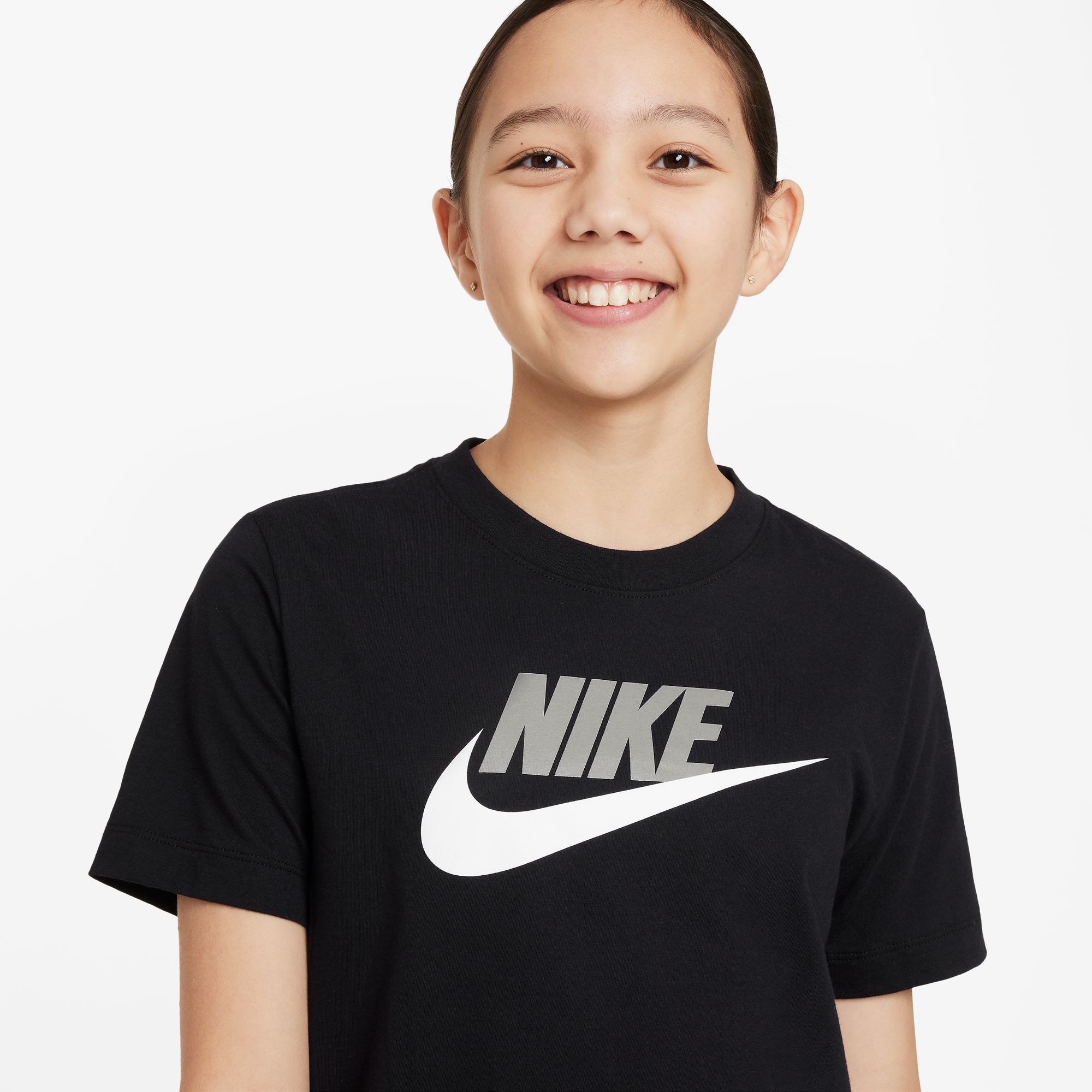 T-Shirt NIKE SPORTSWEAR "K NSW TEE FUTURA HBR", Jungen, Gr. XL (164/170), schwarz, angeraute Sweatware, Obermaterial: 100% Baumwolle, normal, Rundhals, angesetztes Bündchen, Shirts T-Shirt, für Jugendliche, sportlicher Stil, Kurzarm, Rundhalsausschnitt 4