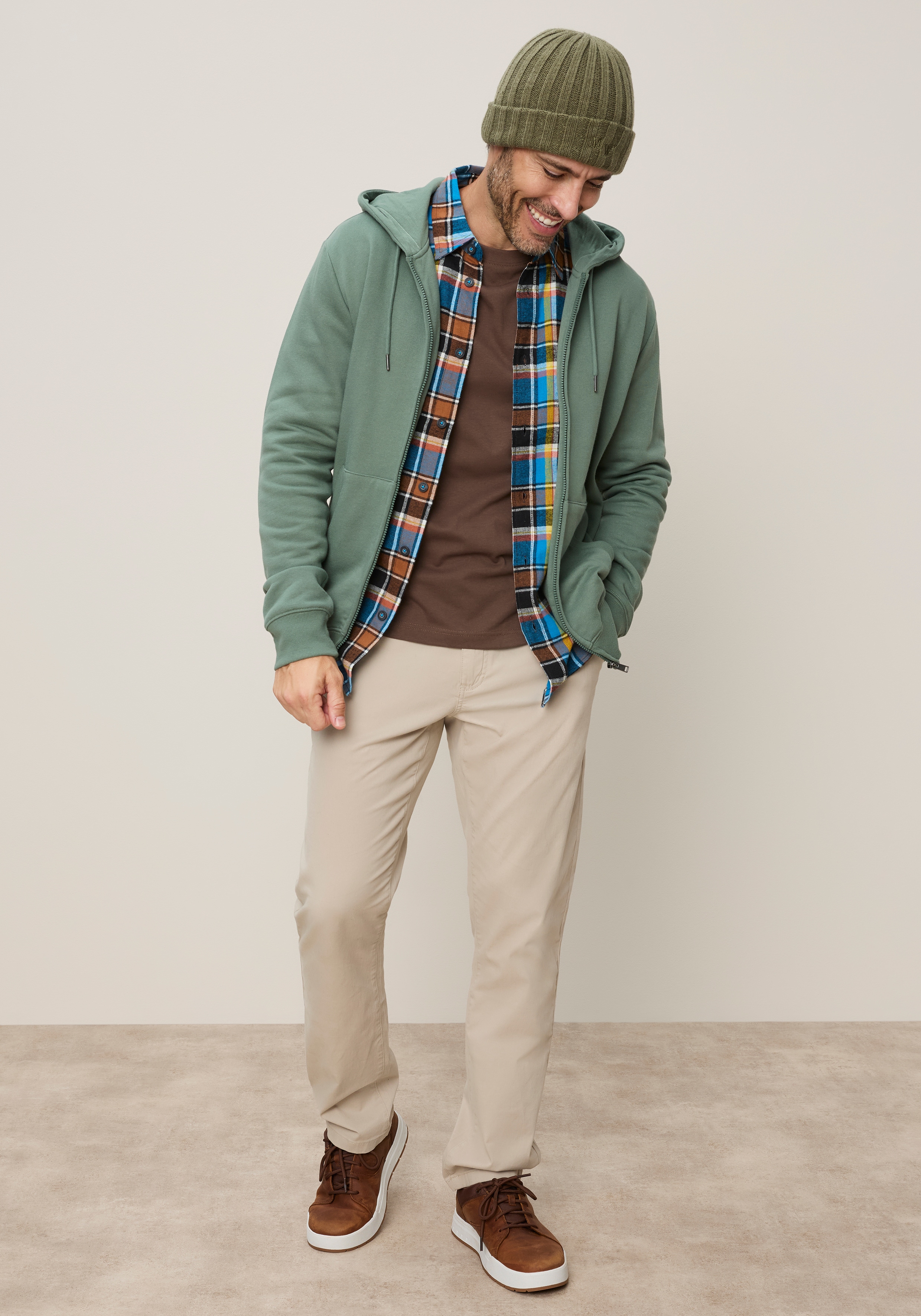 Mans World Kapuzensweatjacke mit Kapuze und Kordelzügen, normale Passform