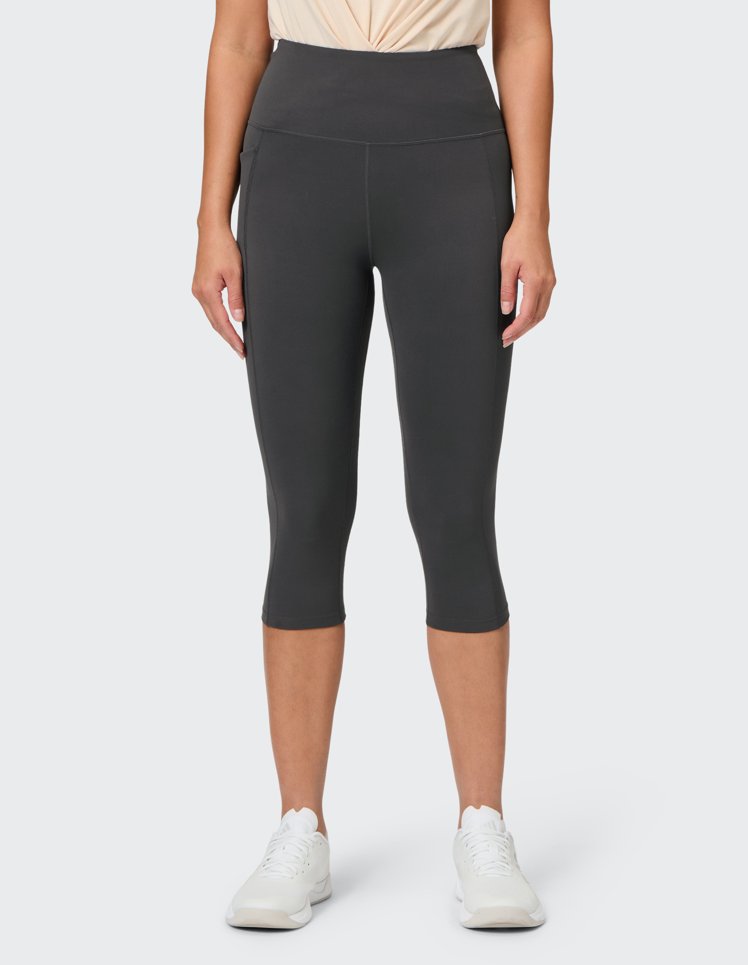 Venice Beach Leggings "LEGGINGS 3/4 AMELIA" 3/4-Länge, sportlicher Stil, aus Polyamid und Elasthan